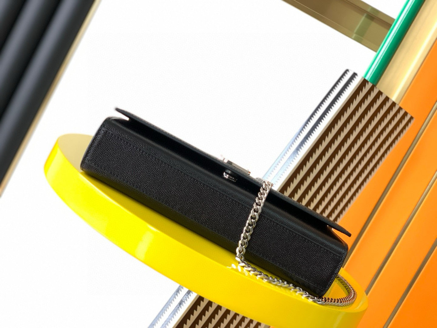 Yves Saint Laurent Kate Medium