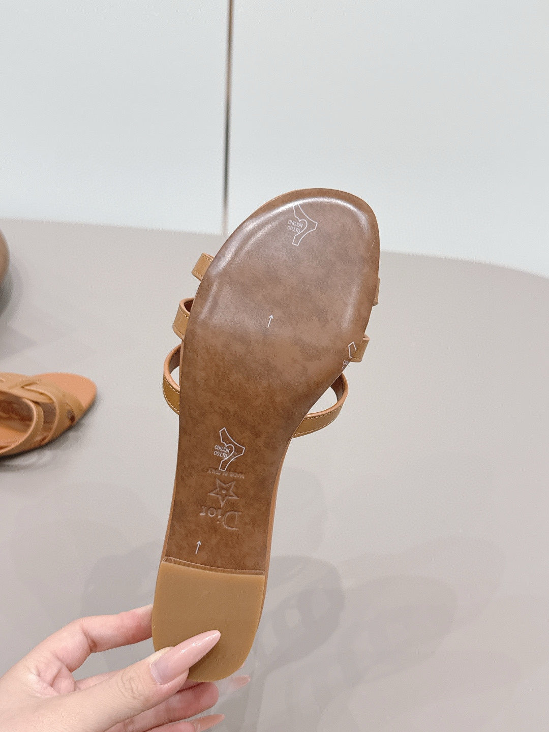 CD Slipper