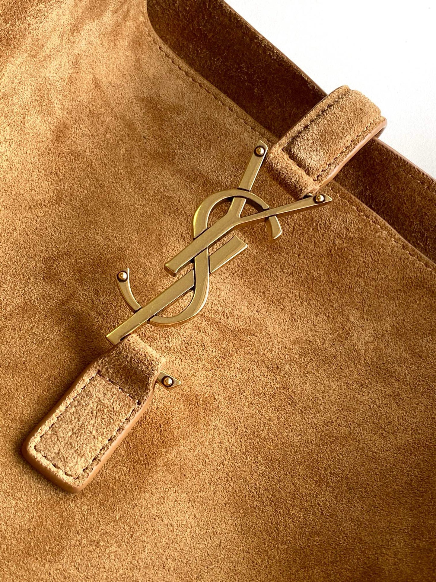 Yves Saint Lauren LE 5A7 Hobo