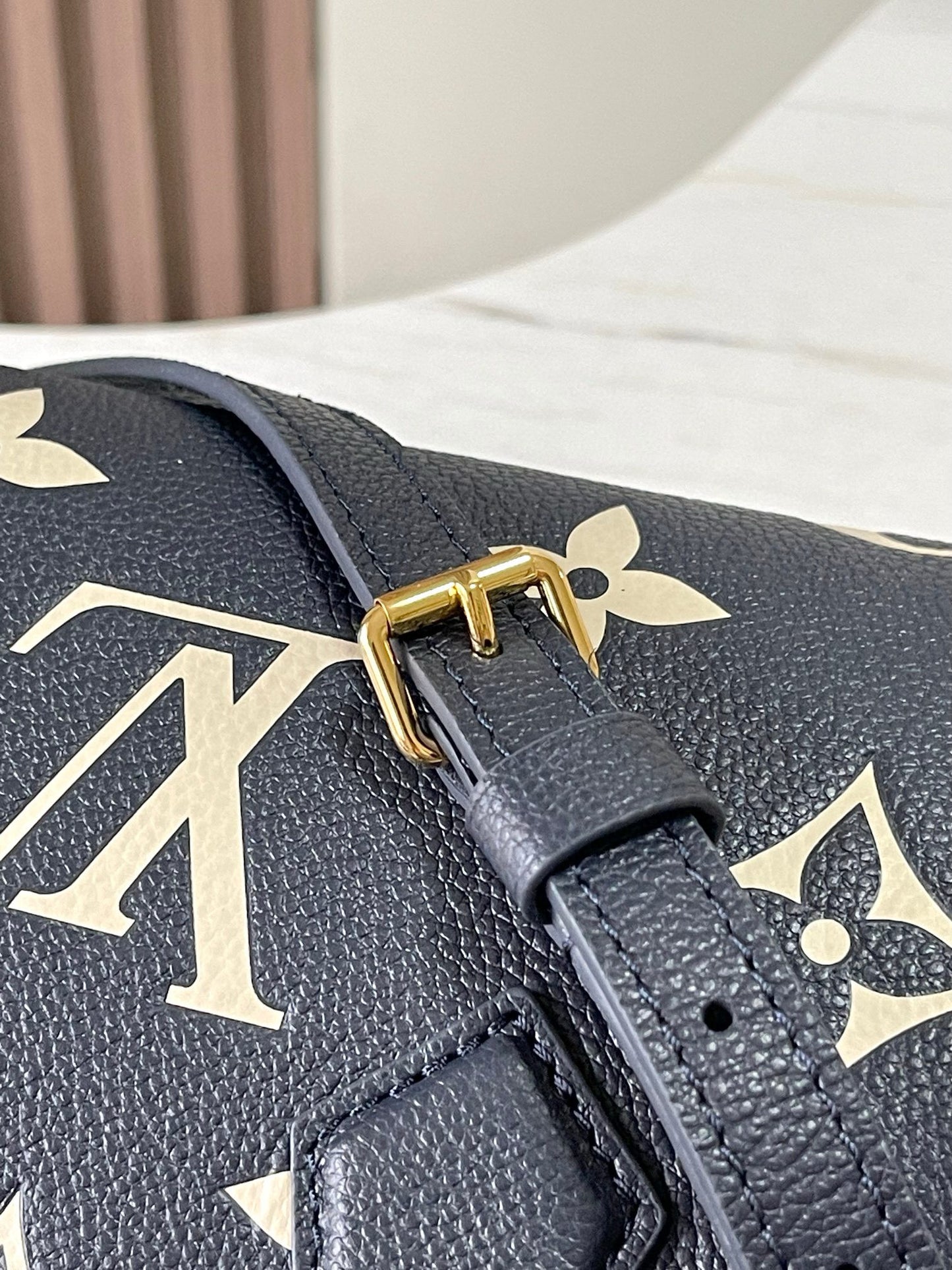 Louis Vuitton Speedy Bandouliere 20