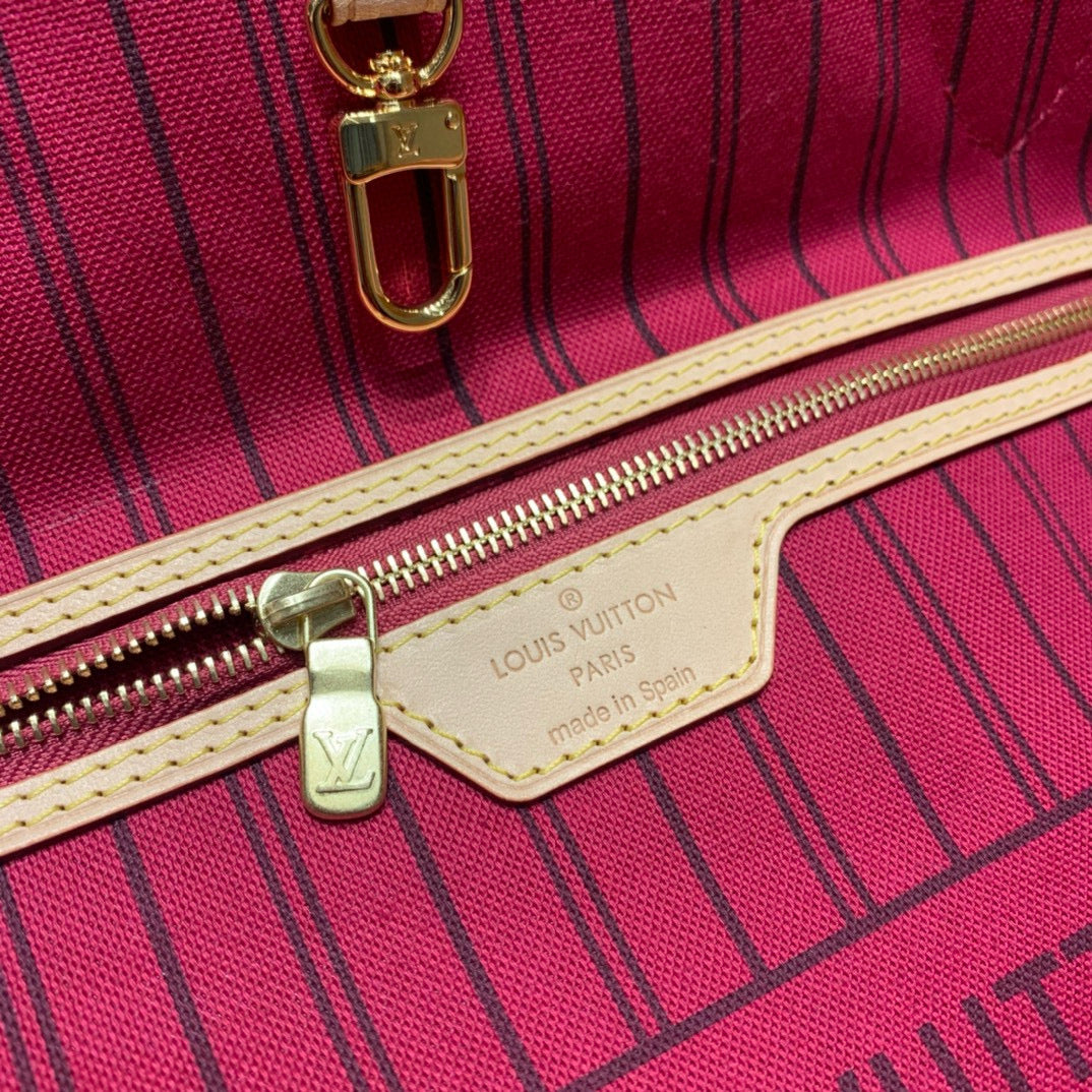 Louis Vuitton Neverfull MM