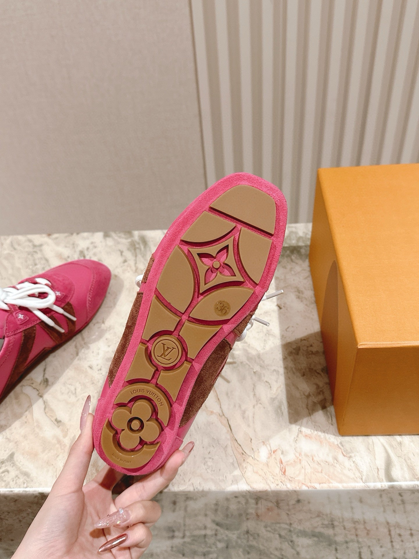 Sneakerina
