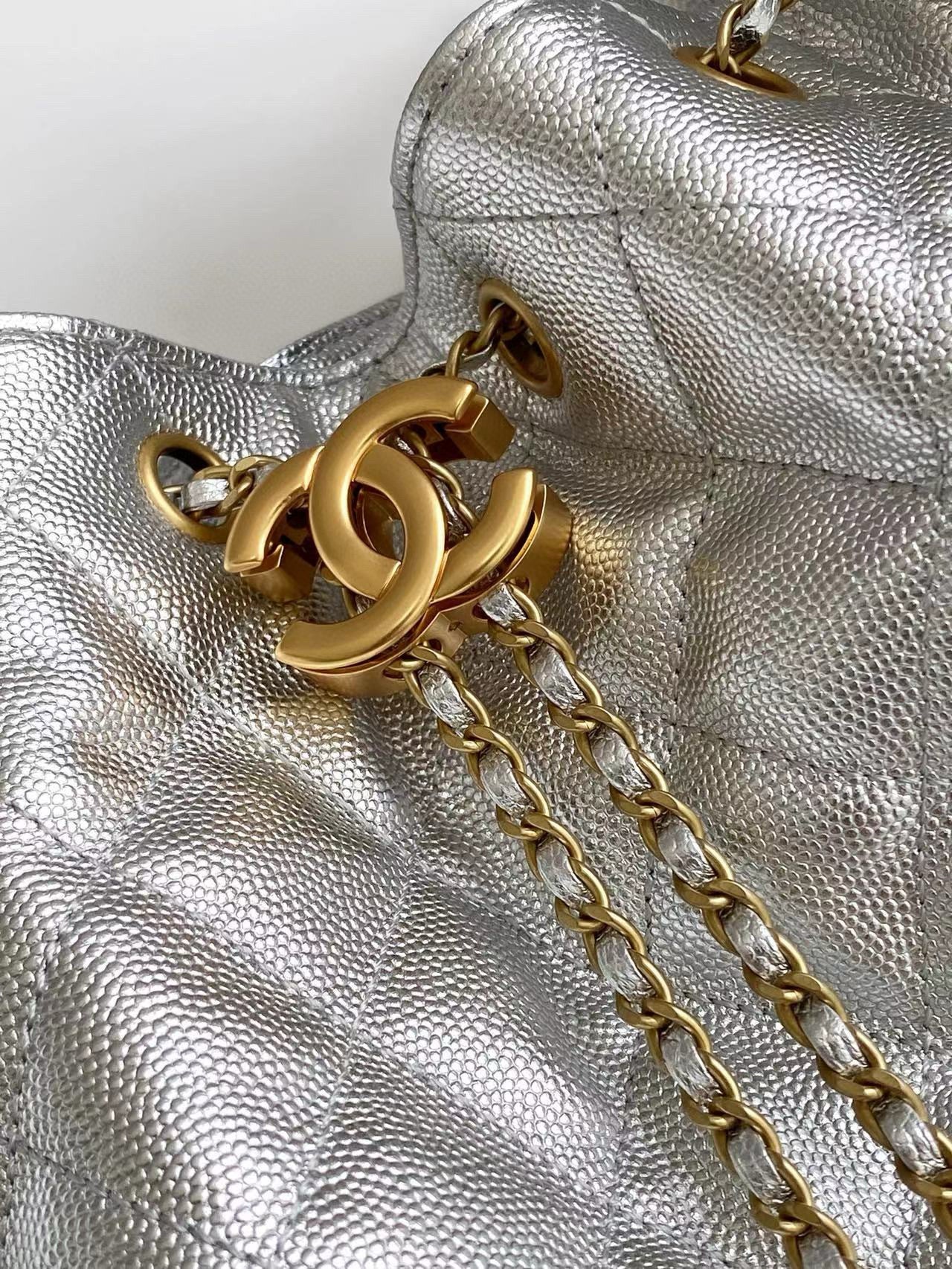 Large 25 Handbag