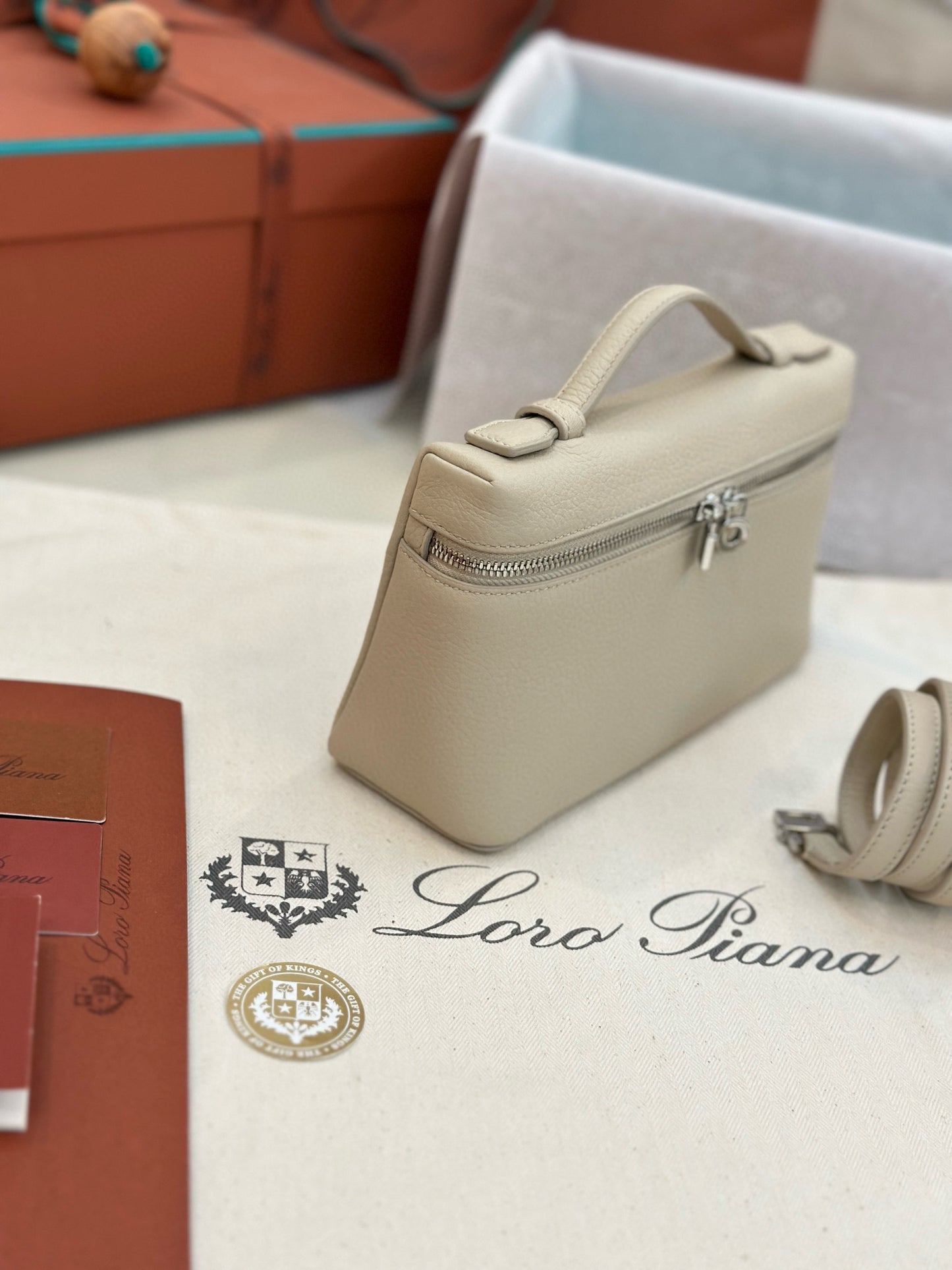 Loro Piana Extra Pocket L19