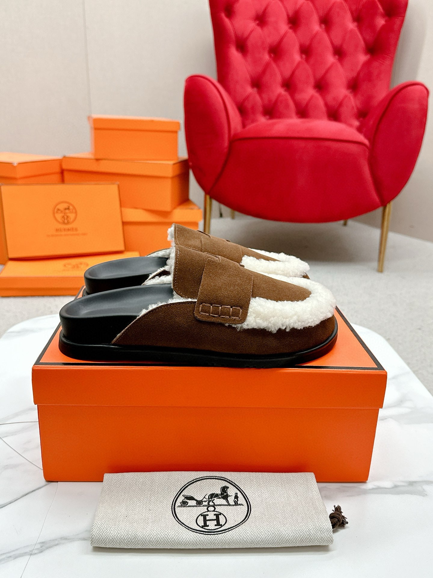 Hermes Slipper