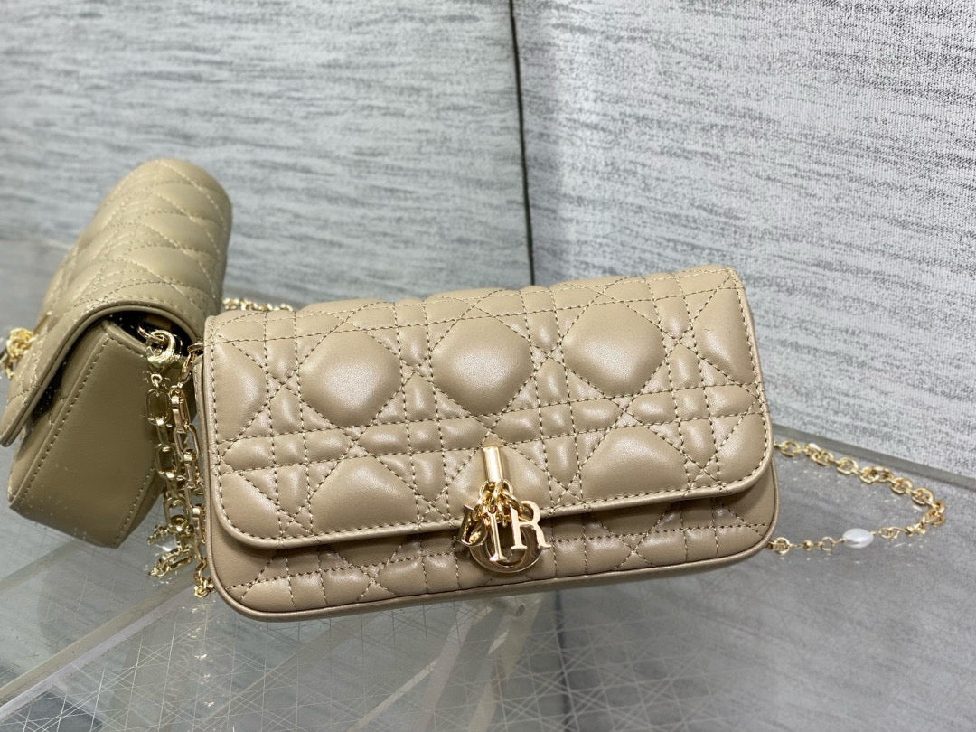 Talk Pouch Phone