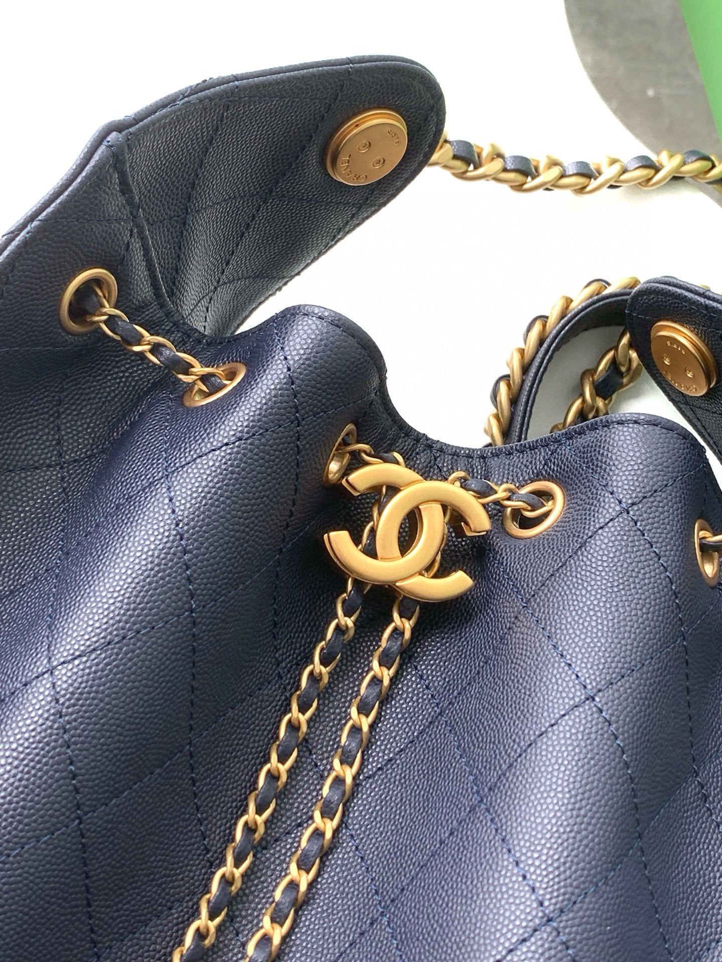 Large 25 Handbag