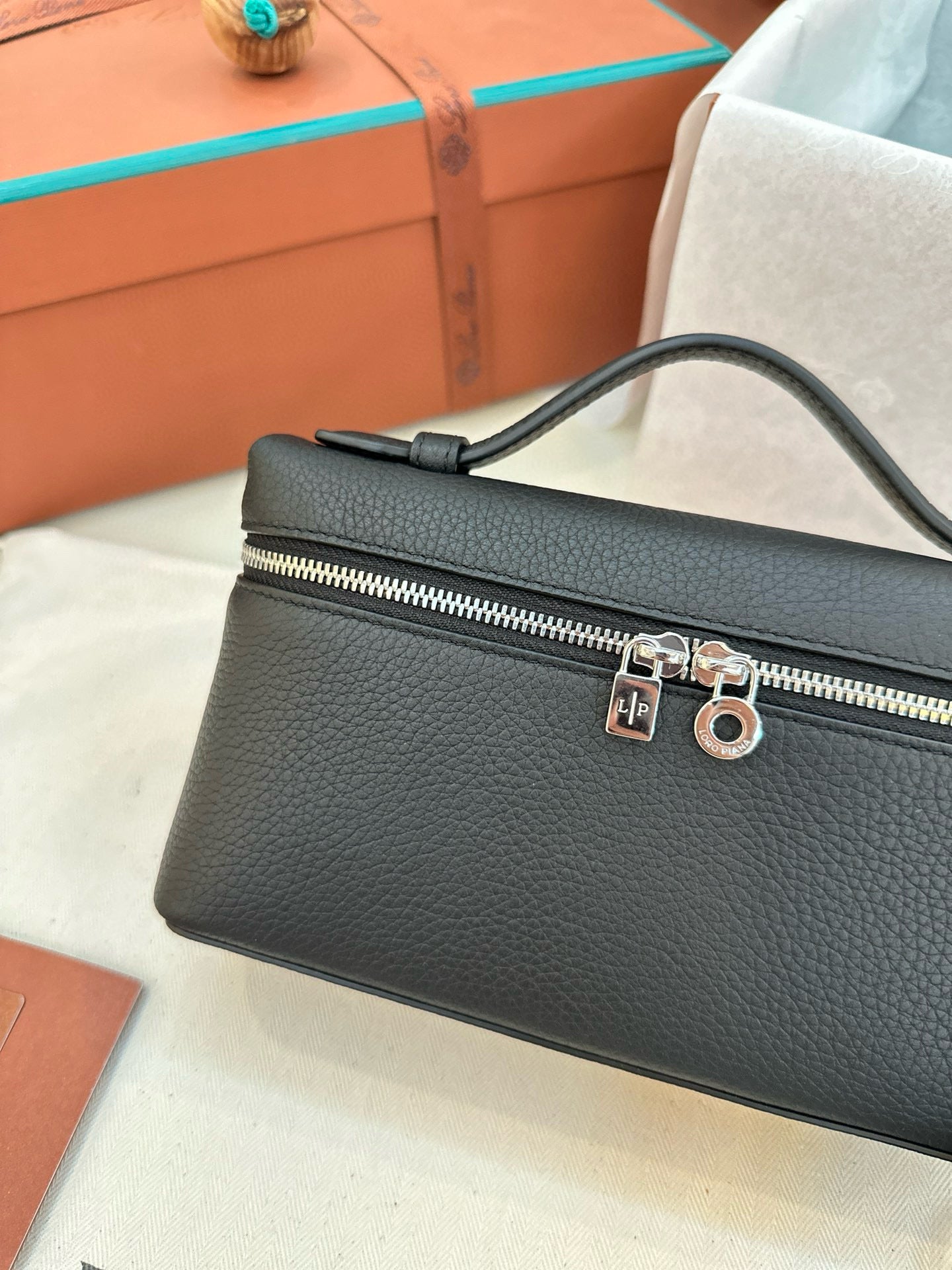 Loro Piana Extra Pocket L19