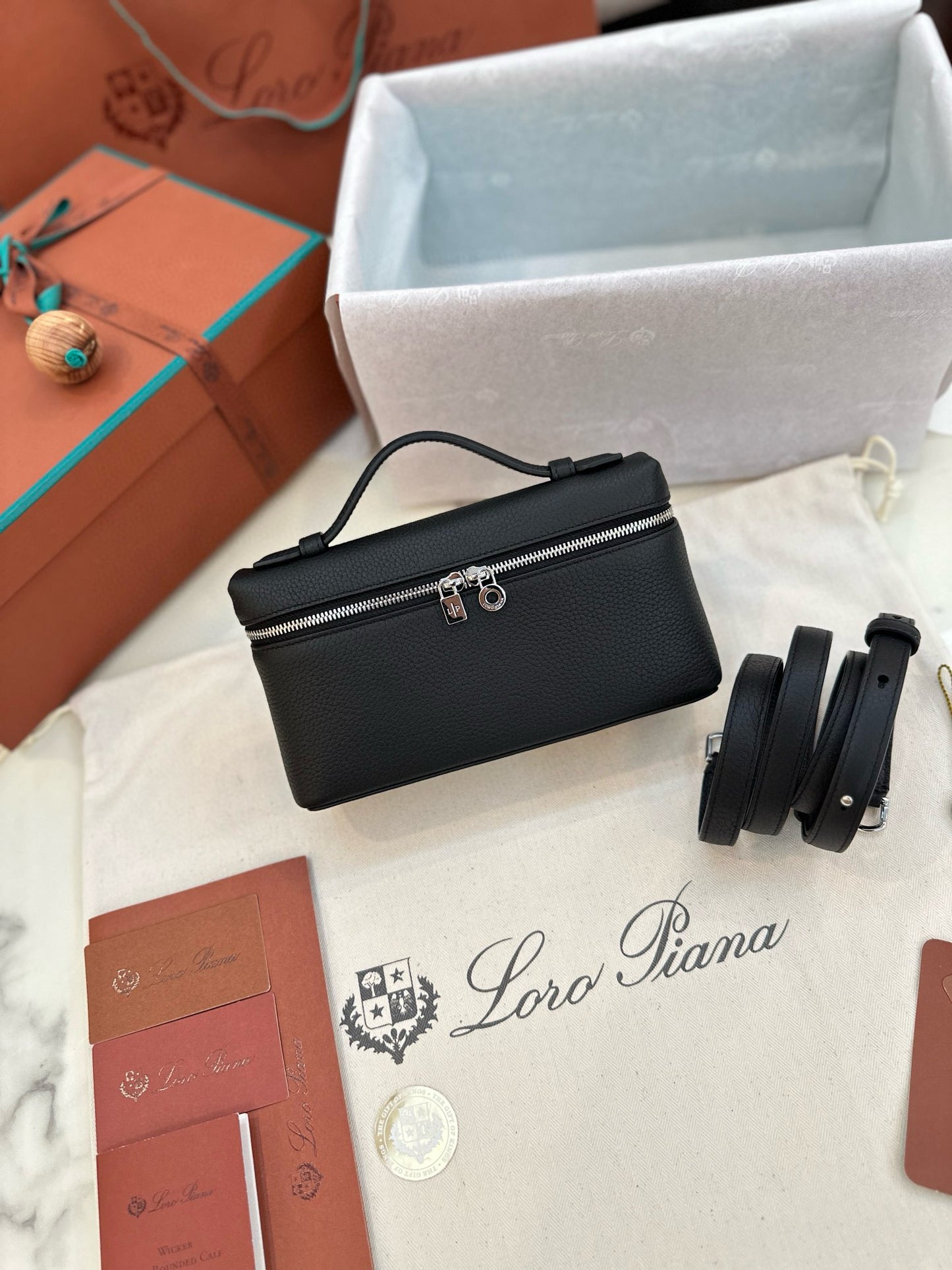 Loro Piana Extra Pocket L19