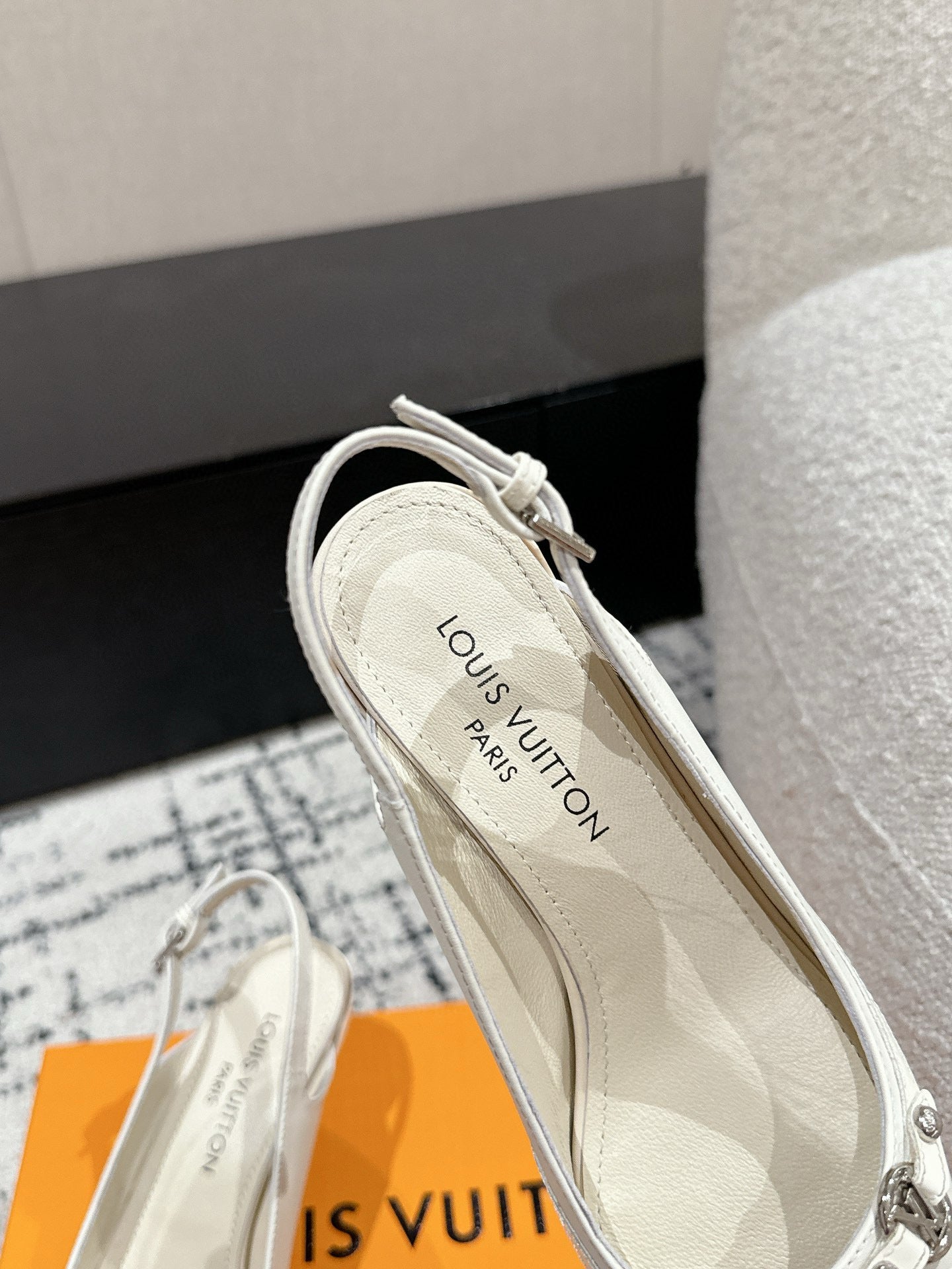 Louis Vuitton 6AM Slingback Pump