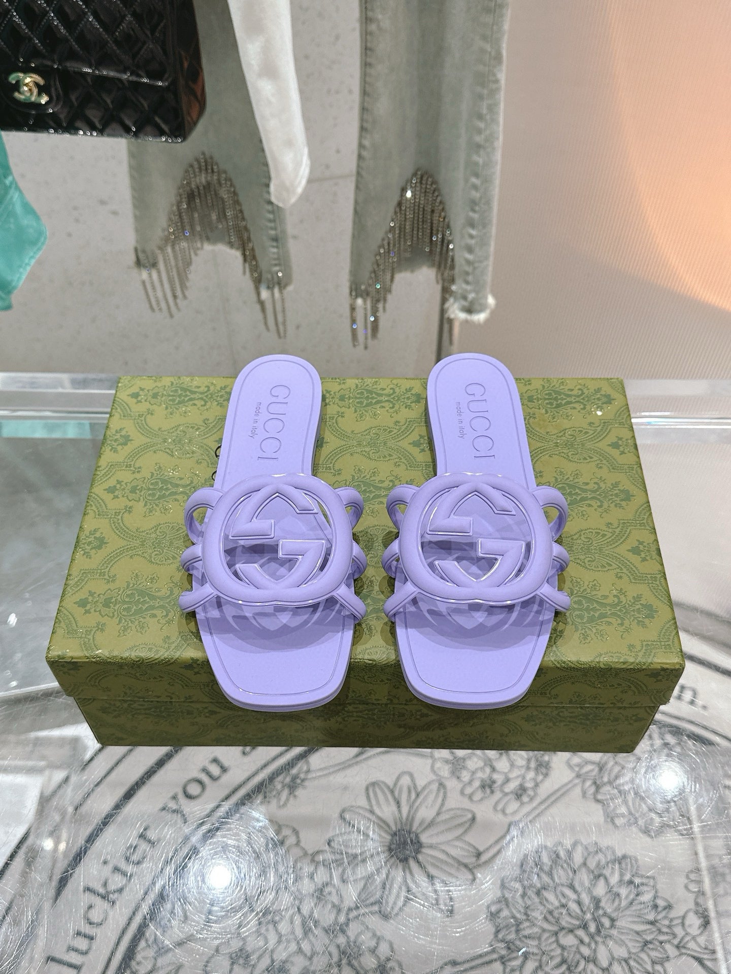 Interlocking G Slide Sandal