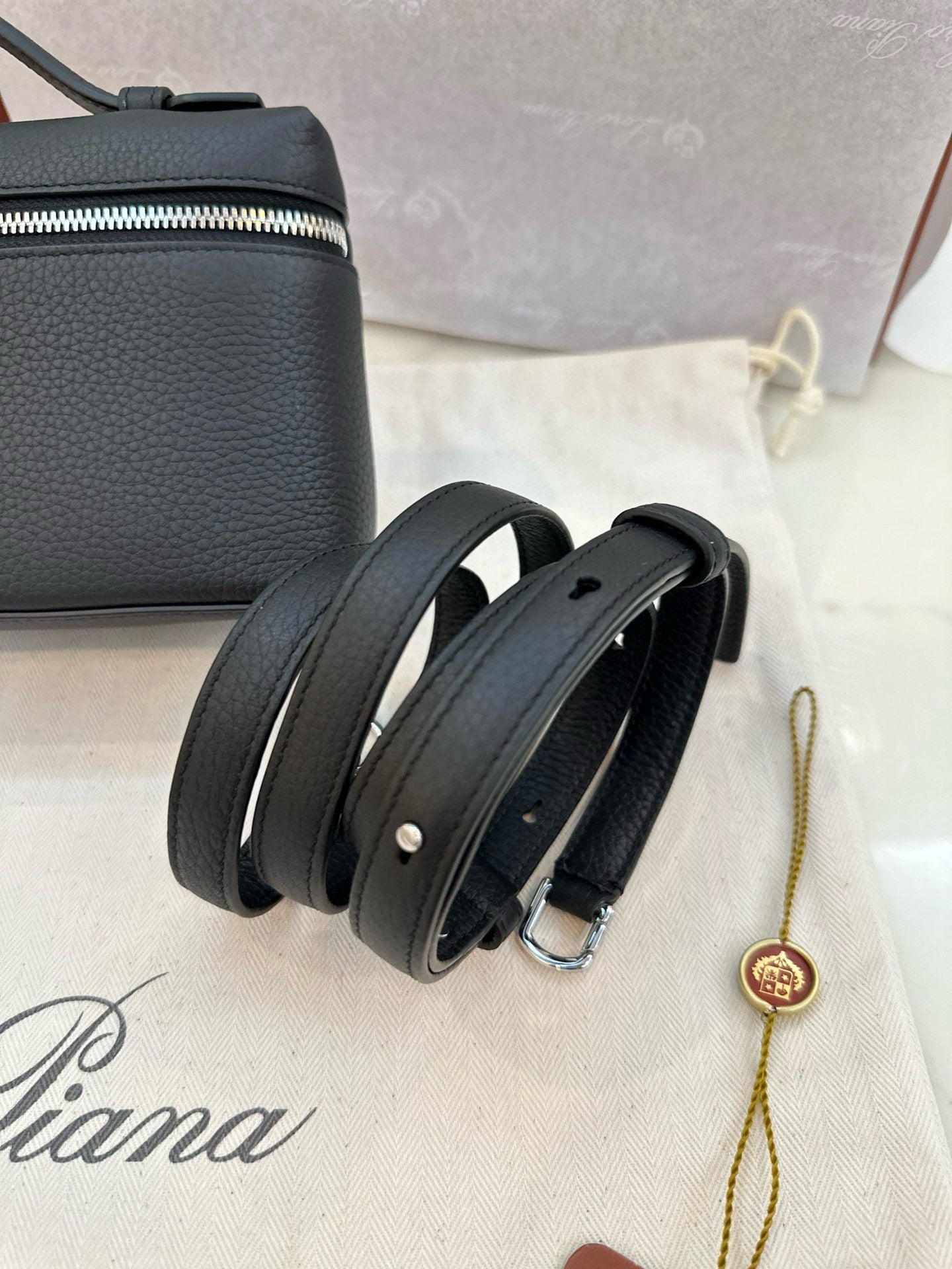 Loro Piana Extra Pocket L19