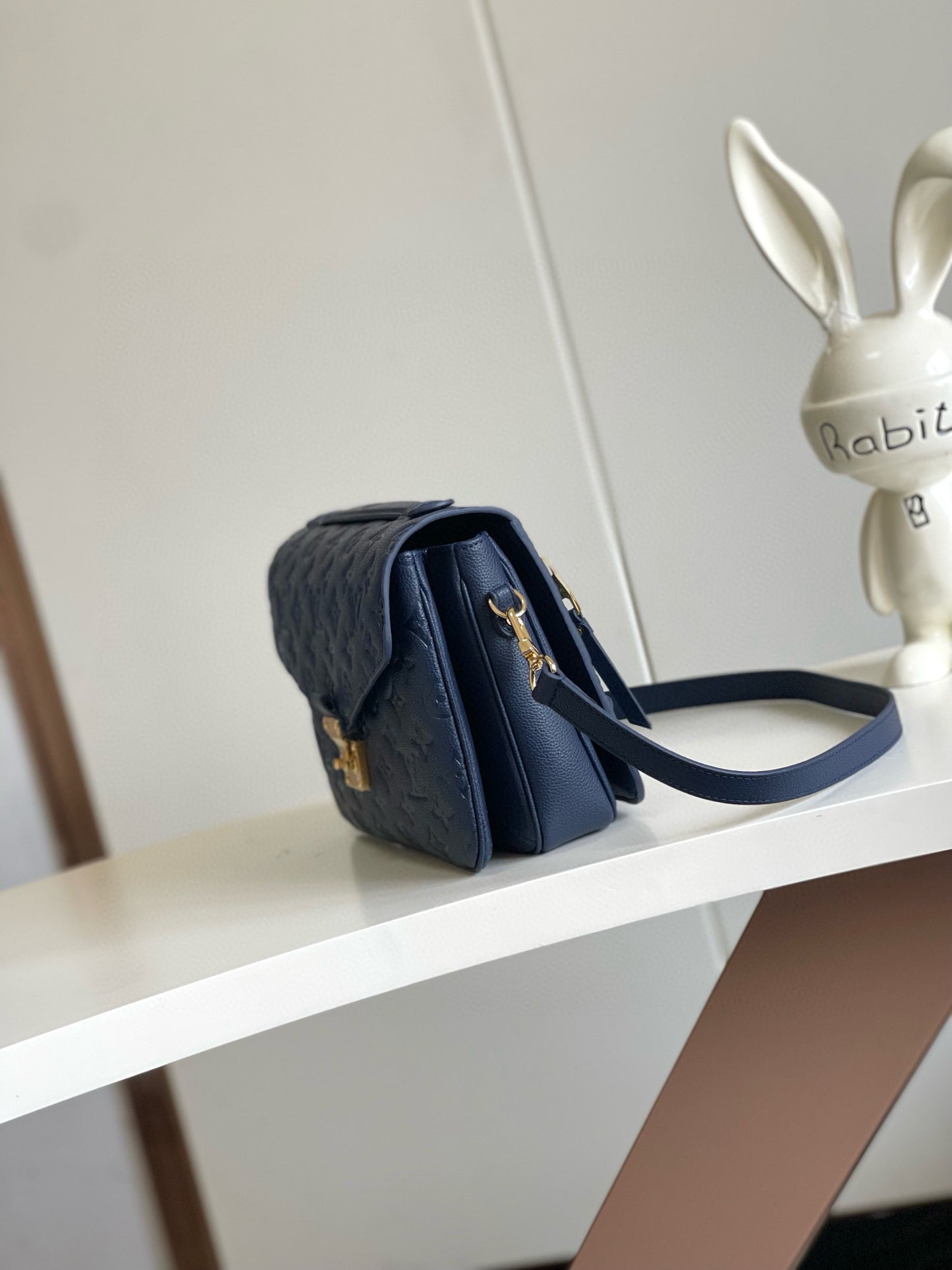 Louis Vuitton Pochette Metis