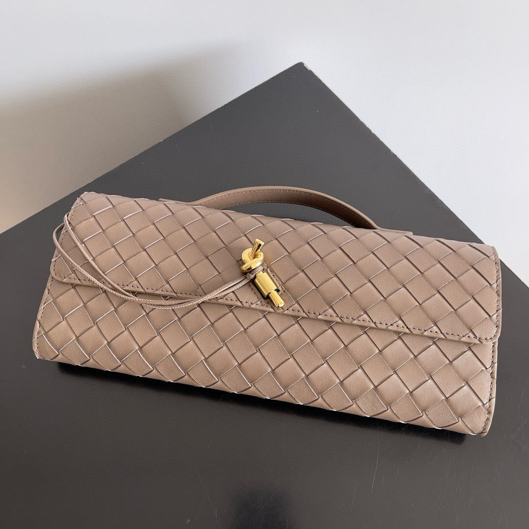 Bottega Veneta Andiamo Clutch