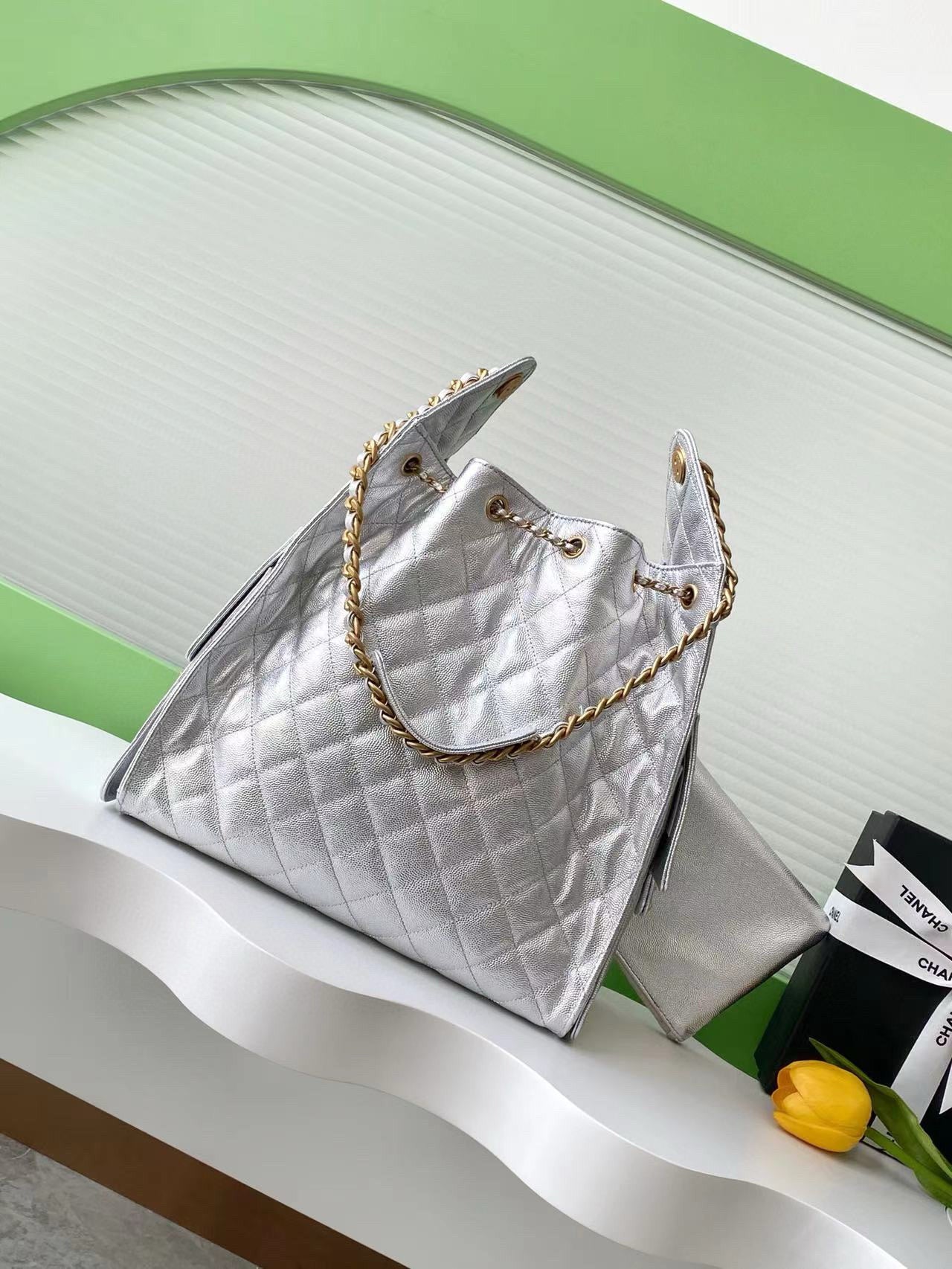Large 25 Handbag