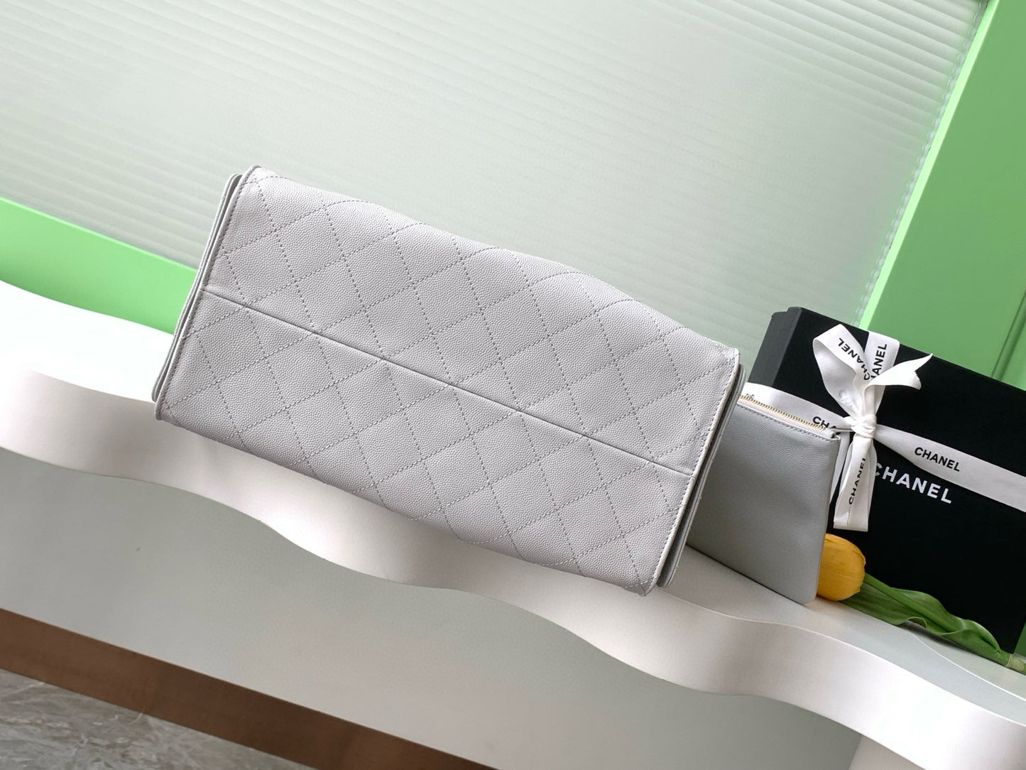 Large 25 Handbag