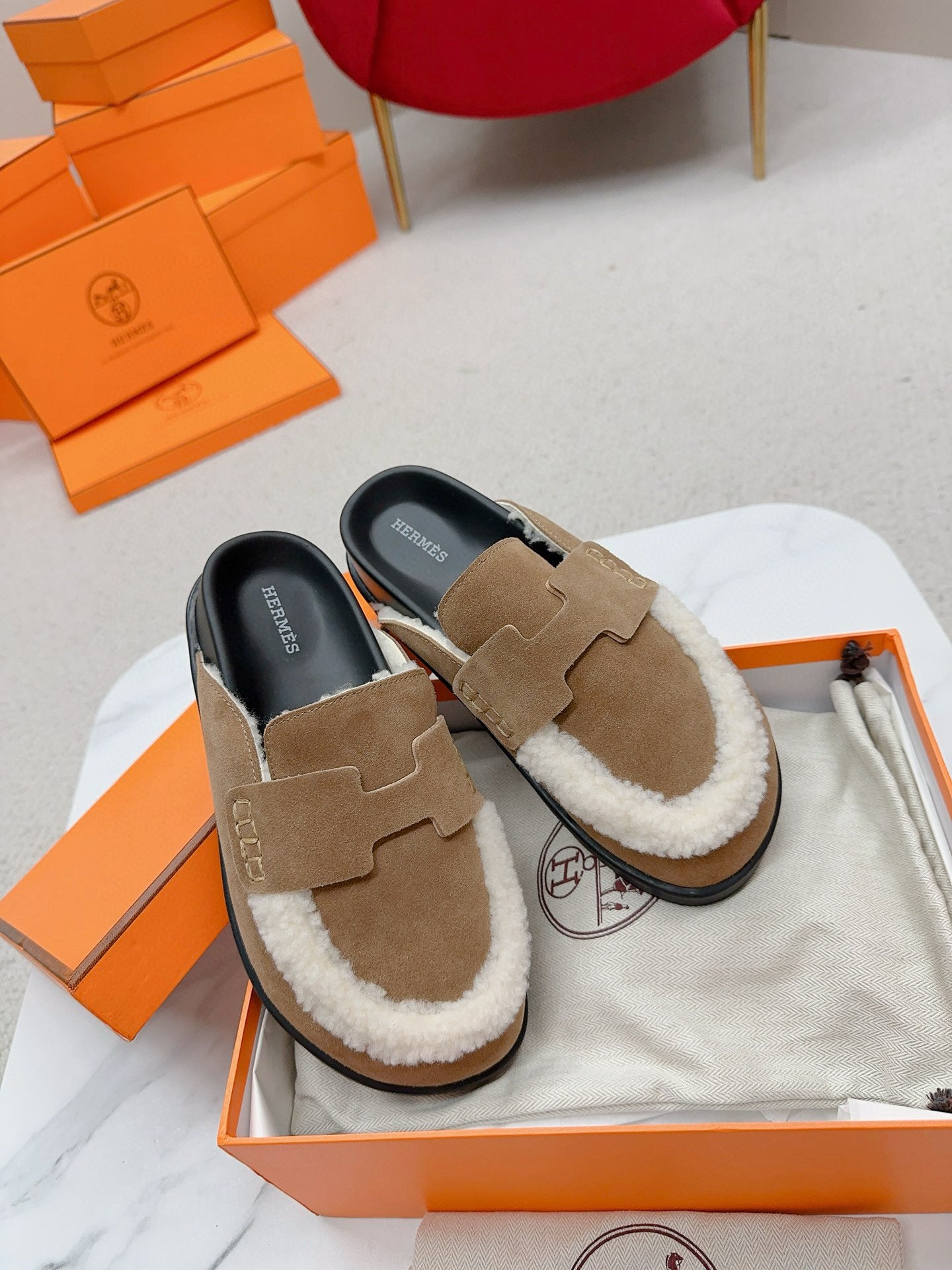 Hermes Slipper