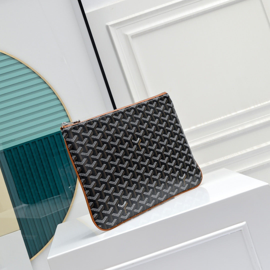 Senat Mm Pouch