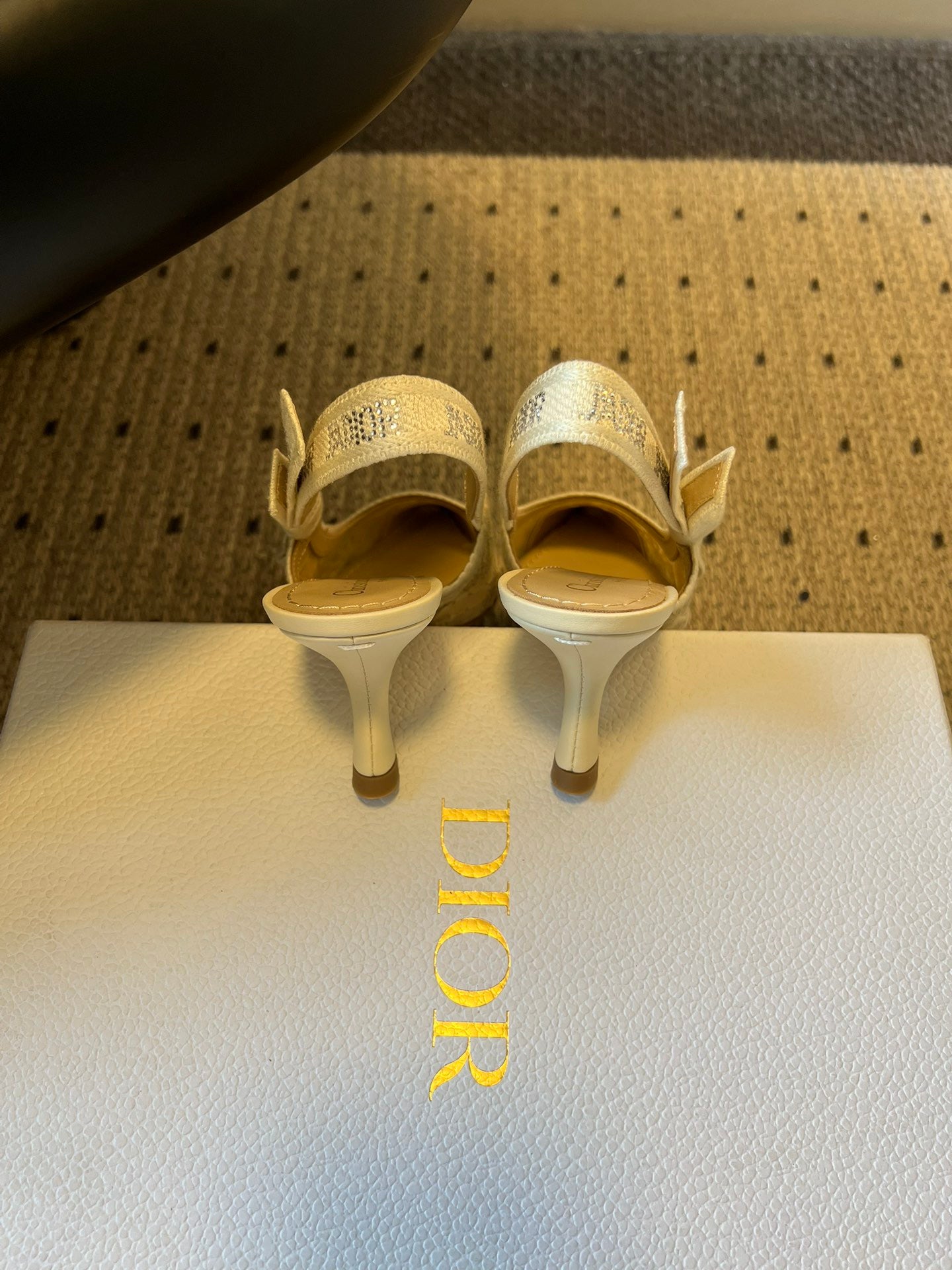 J’Adior Slingback Pump