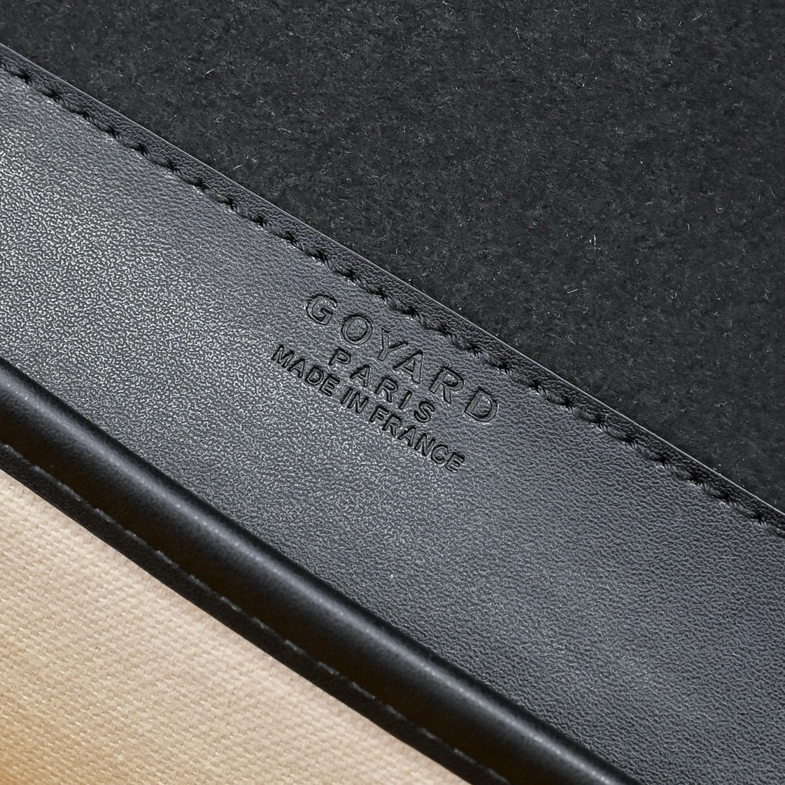 Gyrd Coursıer Messenger