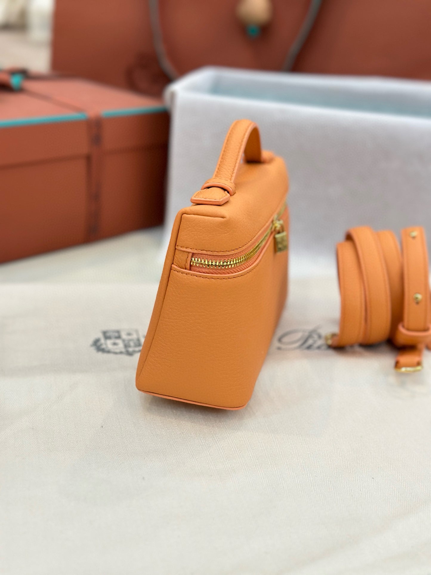 Loro Piana Extra Pocket L19