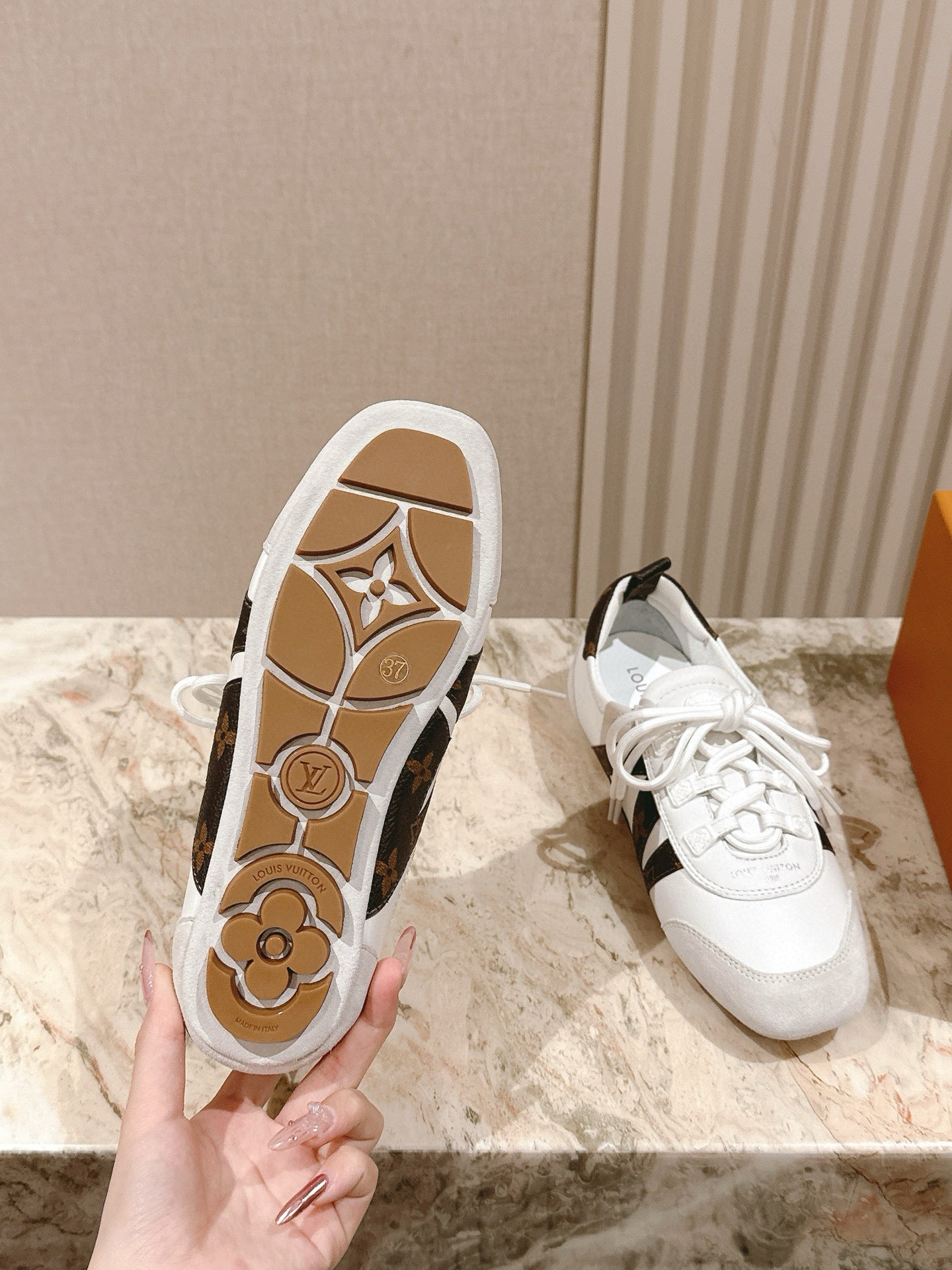 Sneakerina
