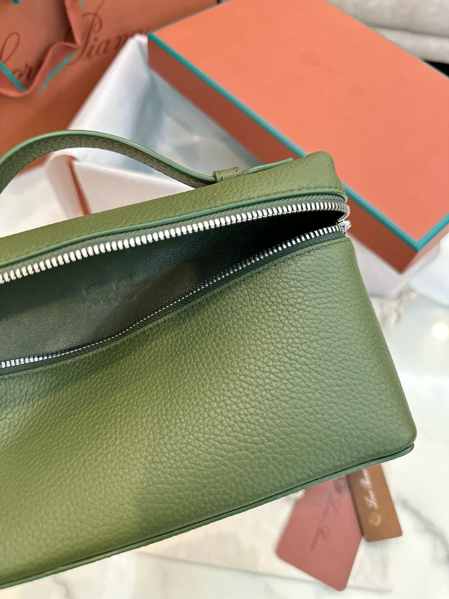 Loro Piana Extra Pocket L19