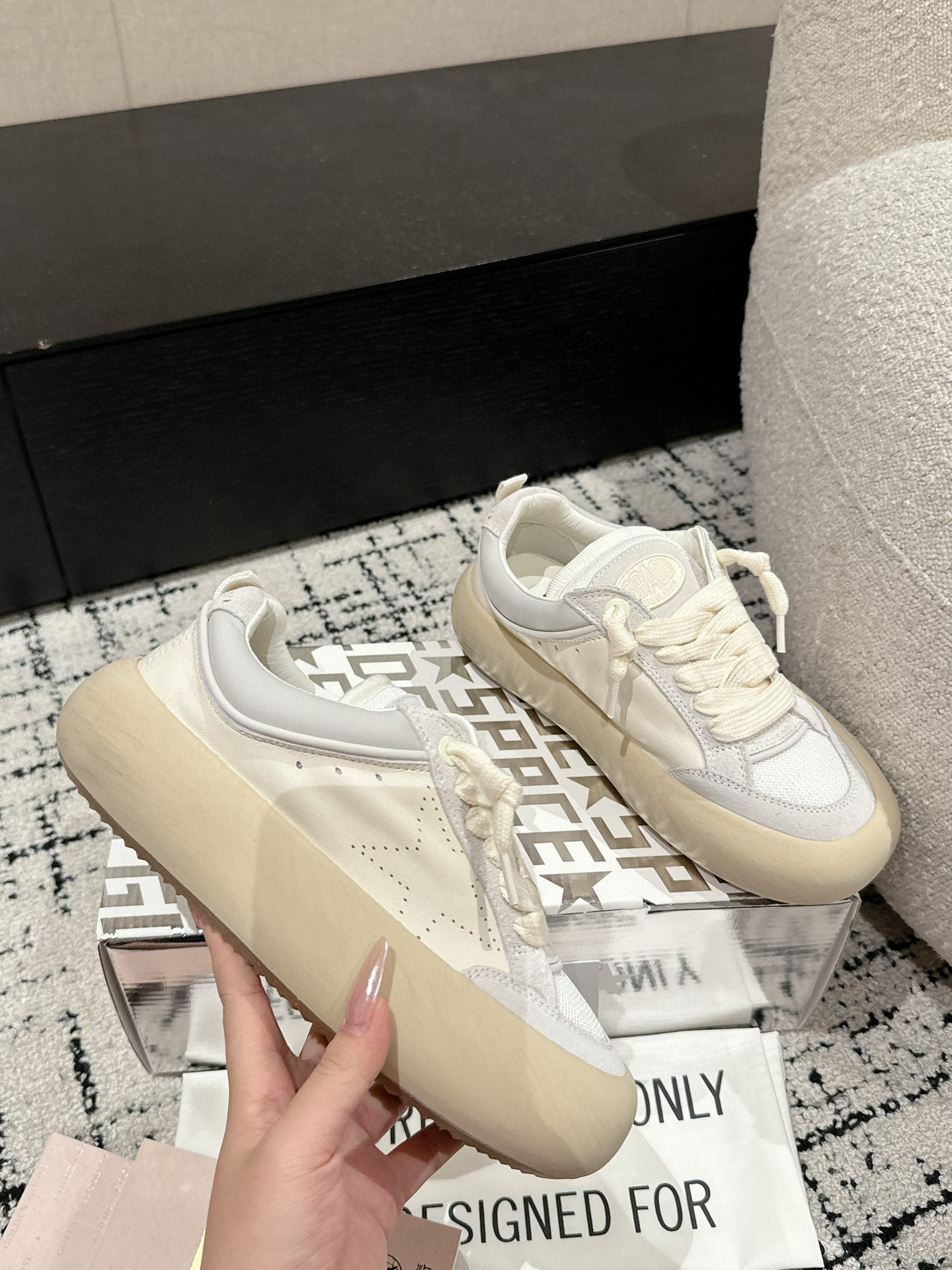 Golden Goose Sneaker