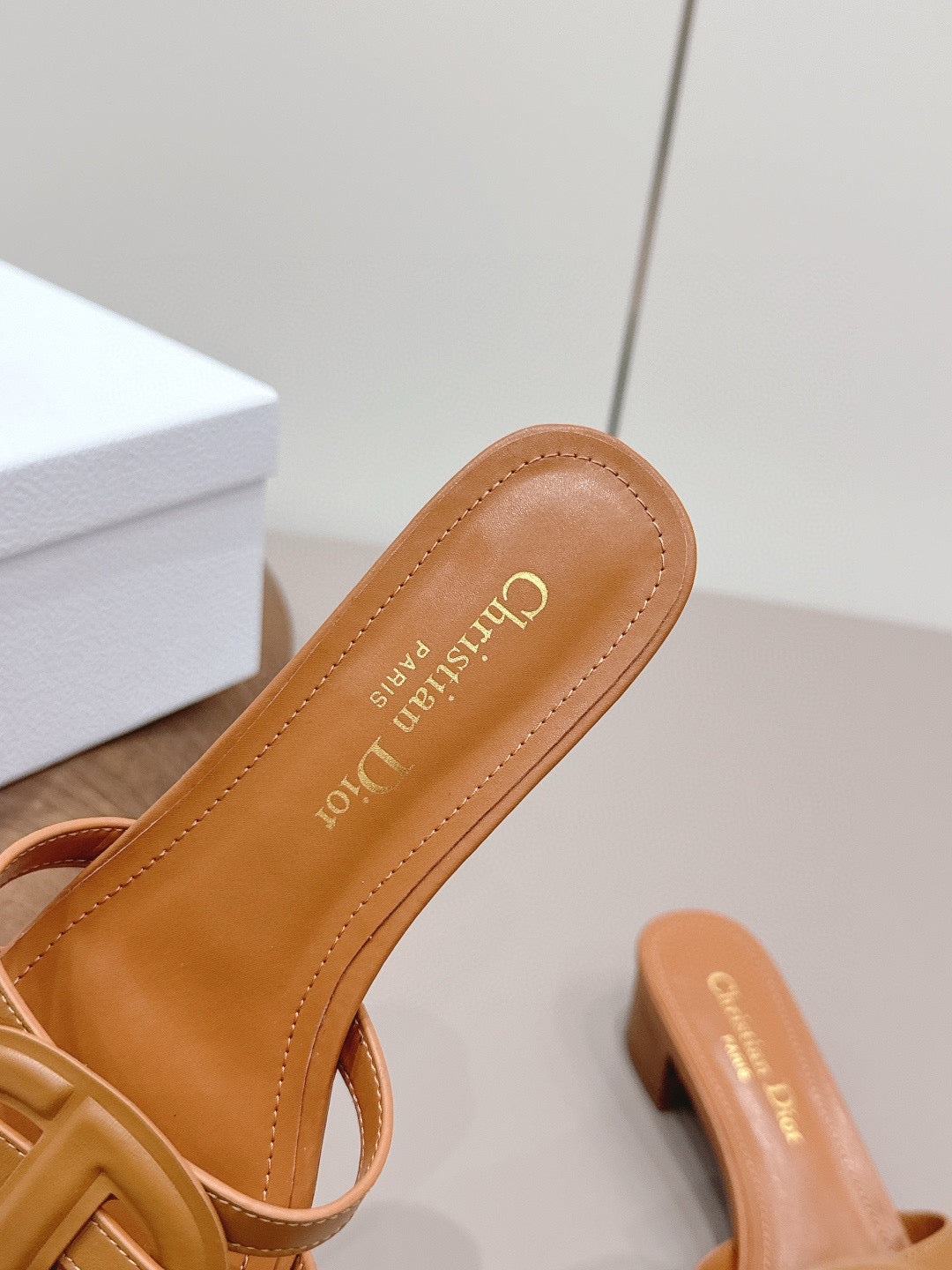 CD Slipper