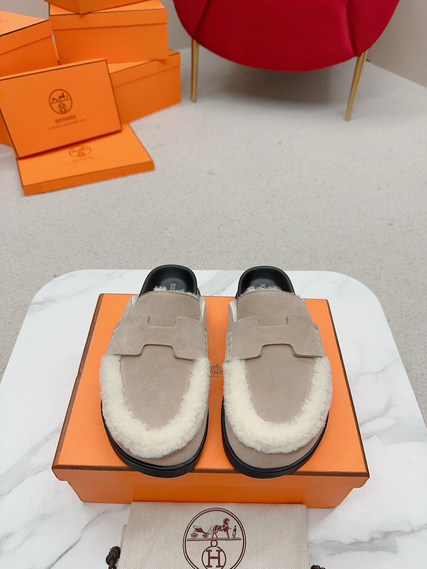 Hermes Slipper