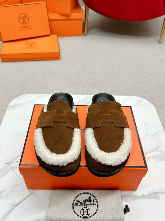 Hermes Slipper