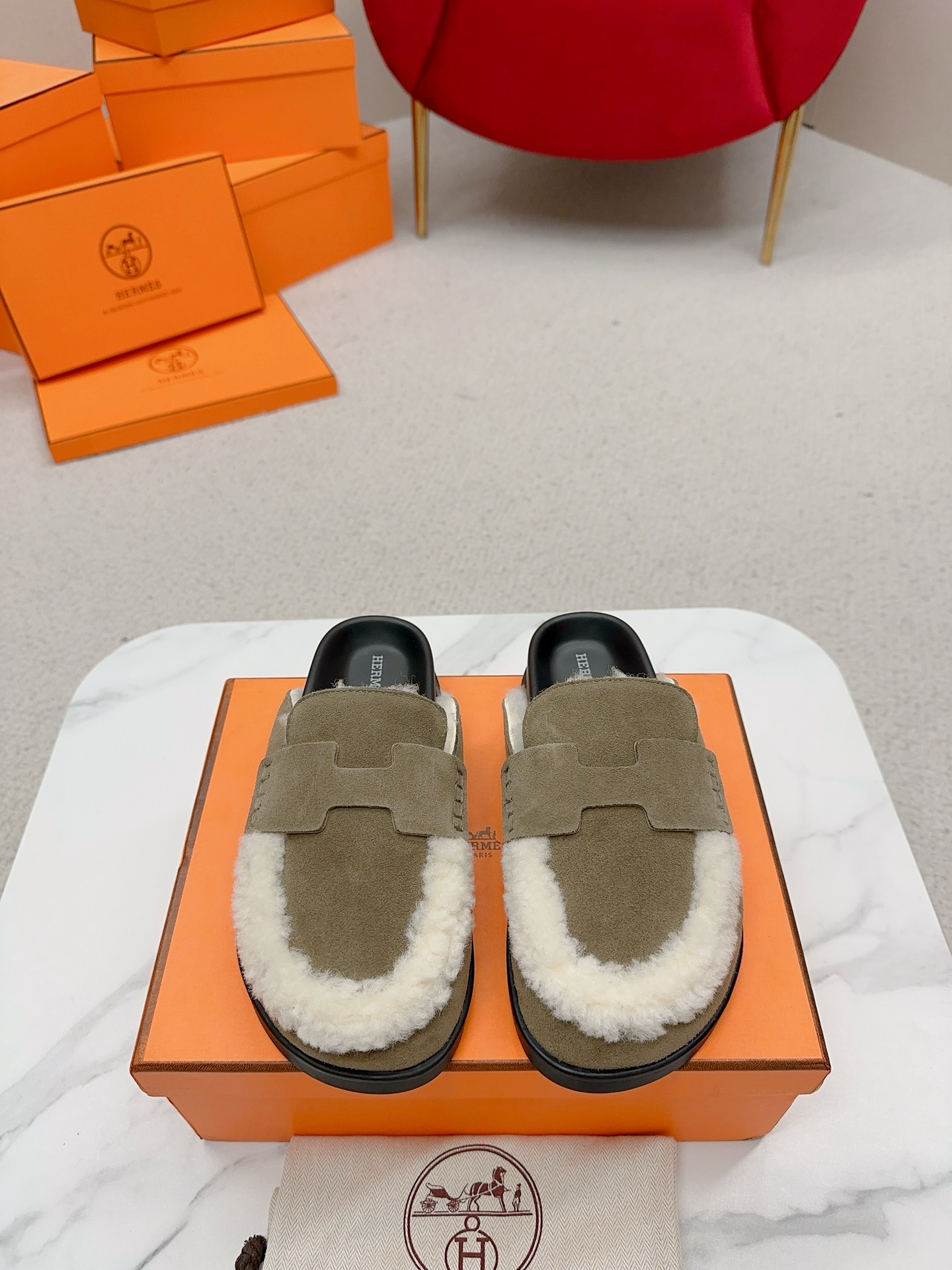 Hermes Slipper