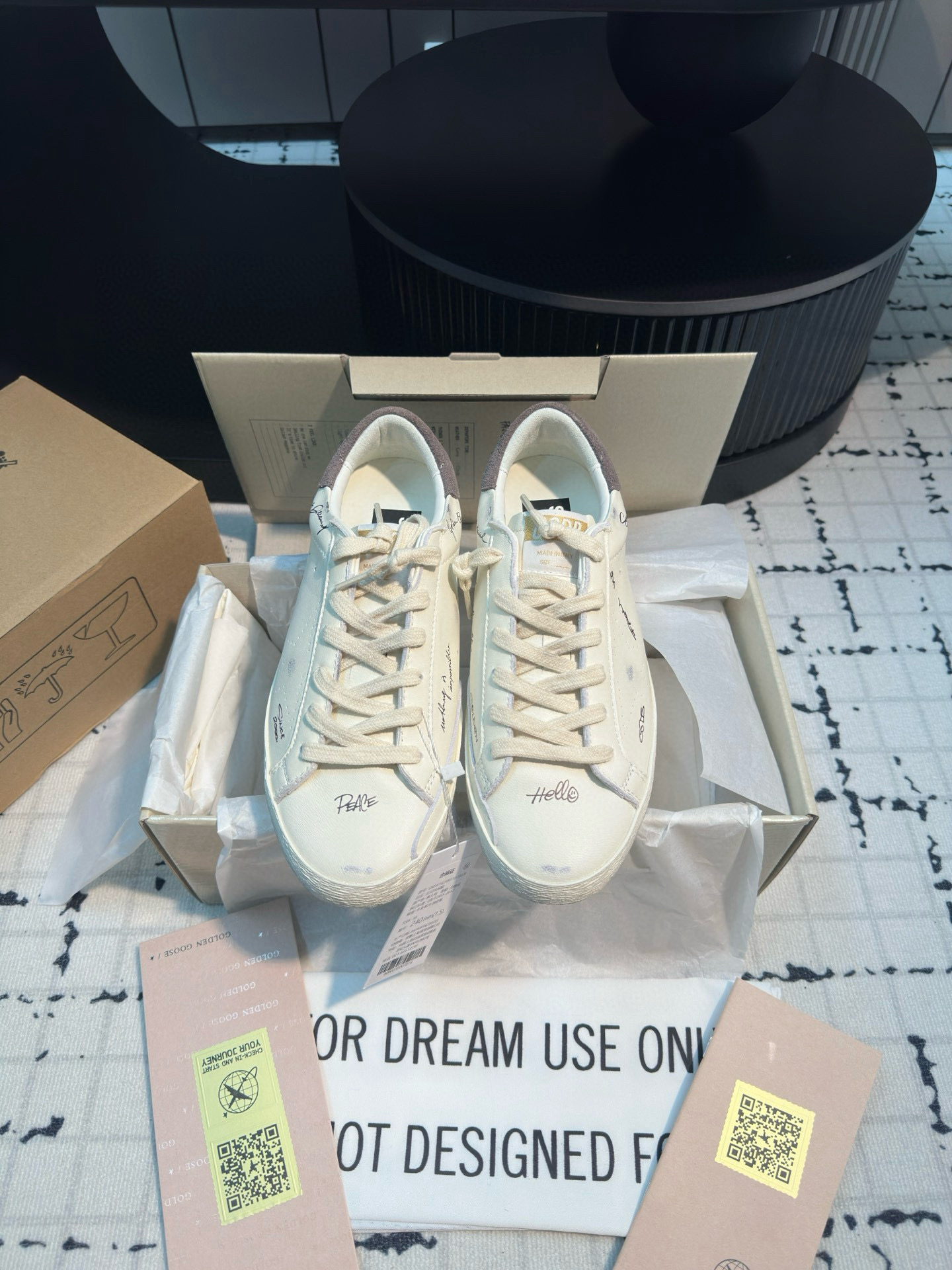 Golden Goose Sneaker