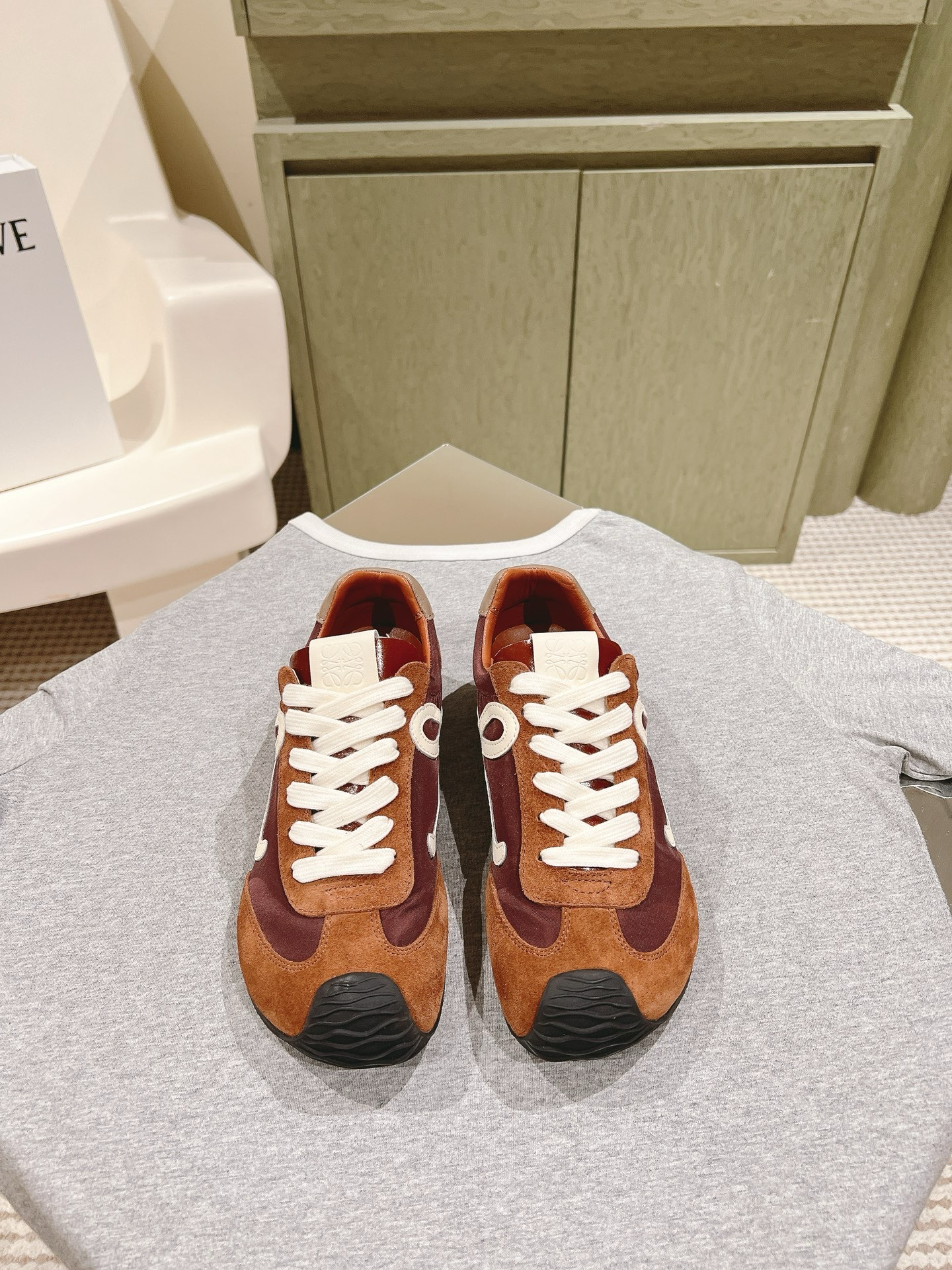 Loewe Sneaker