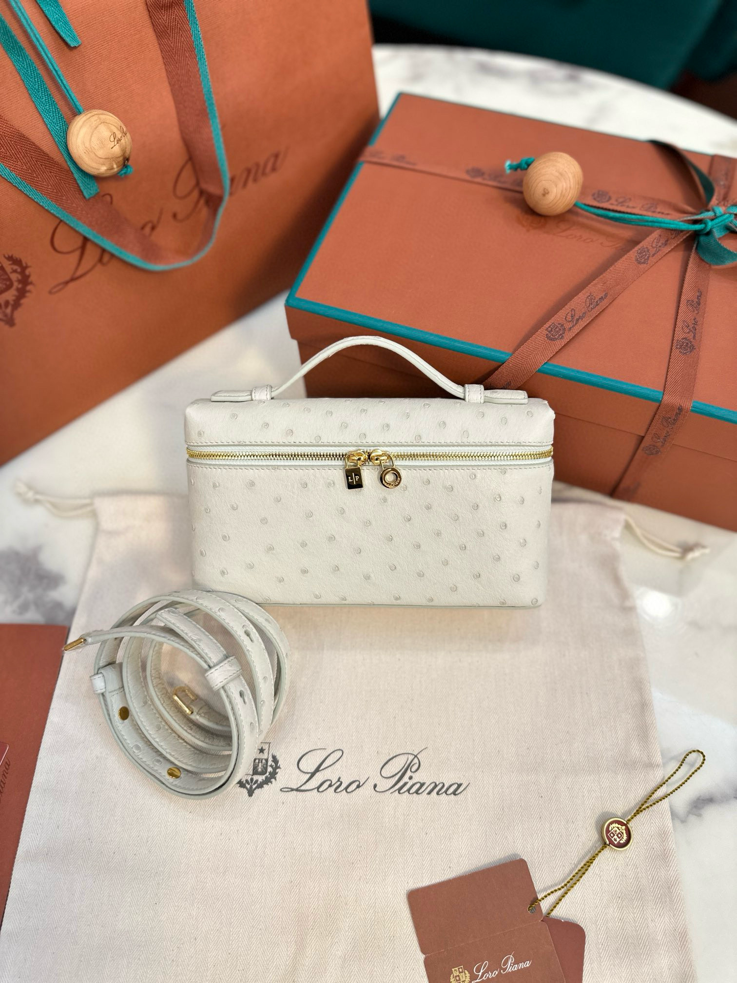 Loro Piana Extra Pocket L19 Ostrich