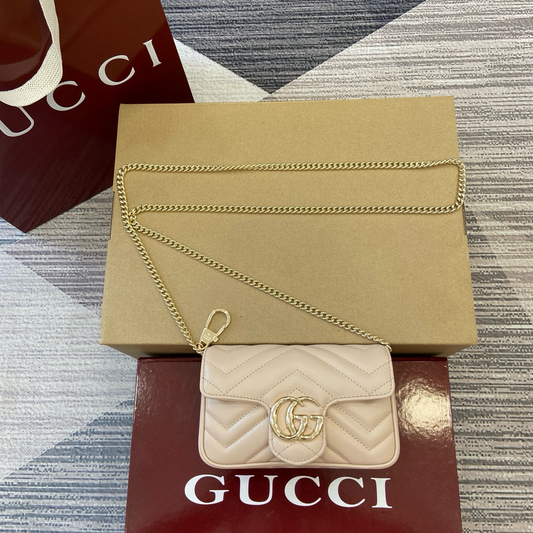 Gucci GG Marmont Super Mini