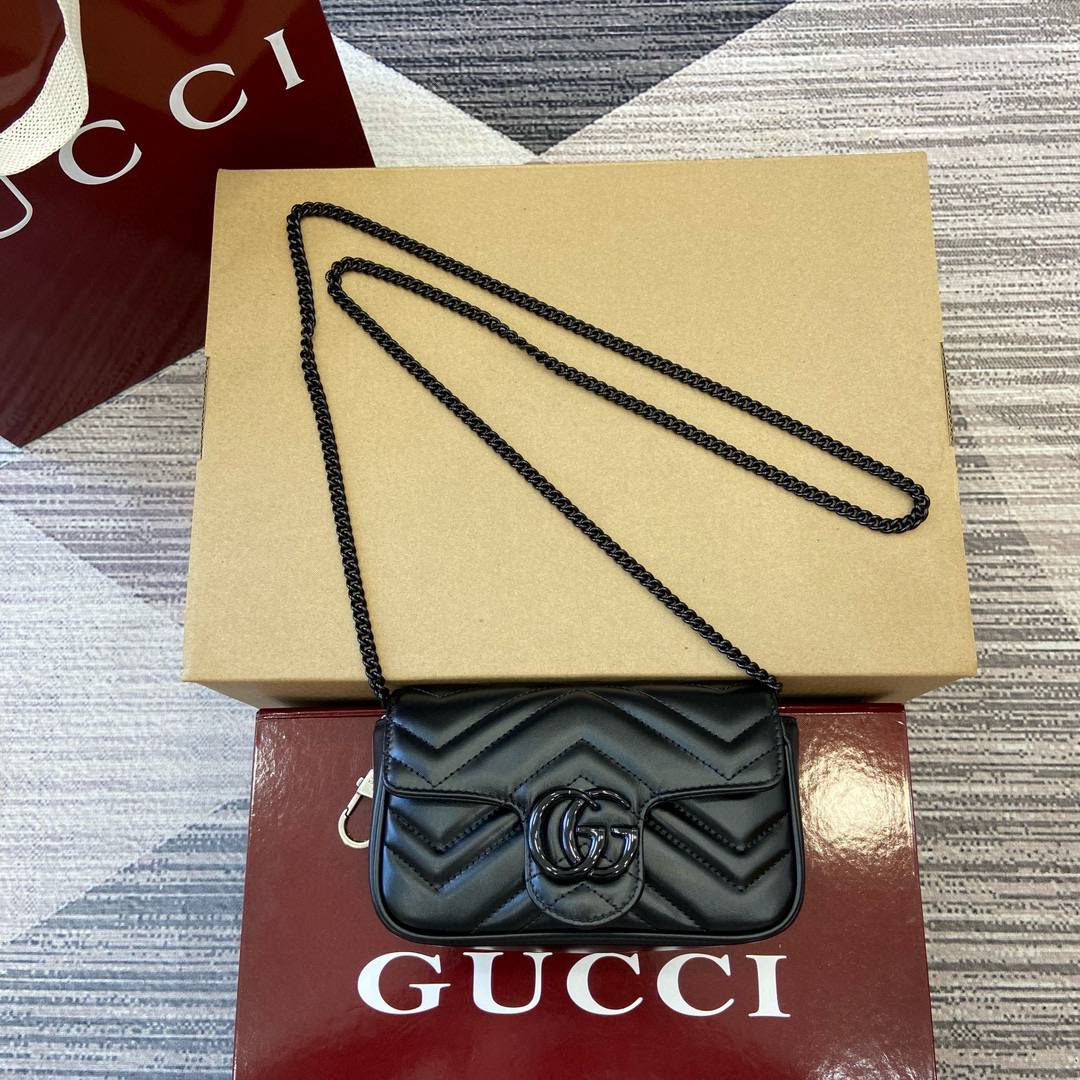 Gucci GG Marmont Super Mini