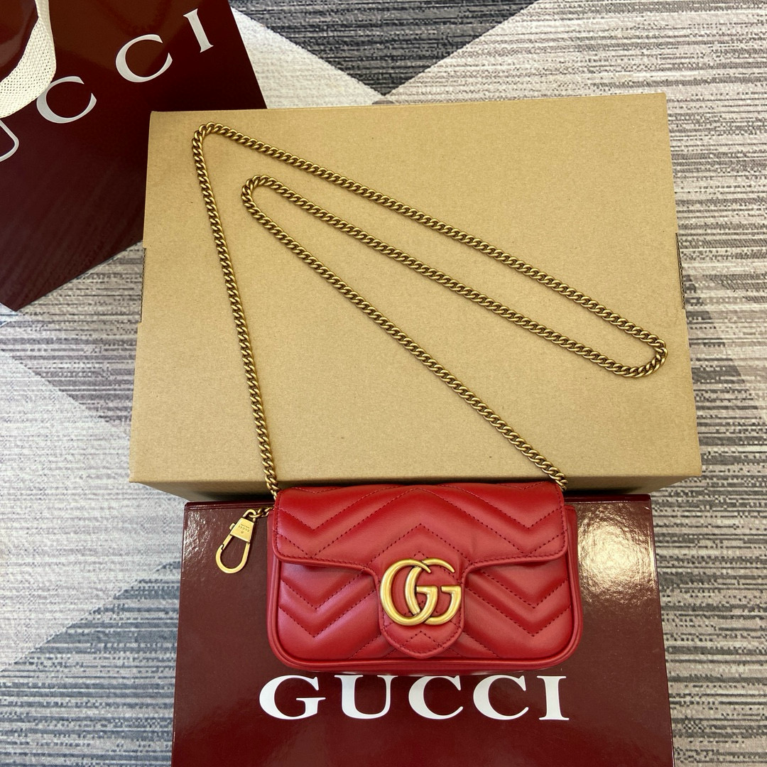 Gucci GG Marmont Super Mini