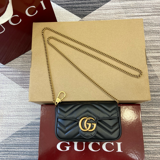 Gucci GG Marmont Super Mini