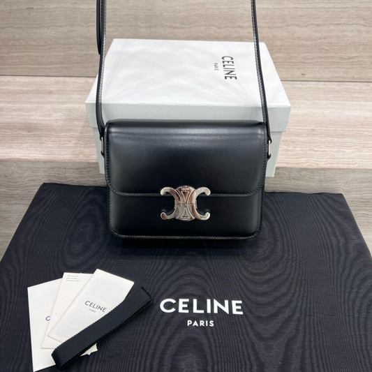 Celine Teen Triomphe