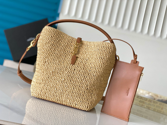 Yves Saint Laurent Le 37 Raffia