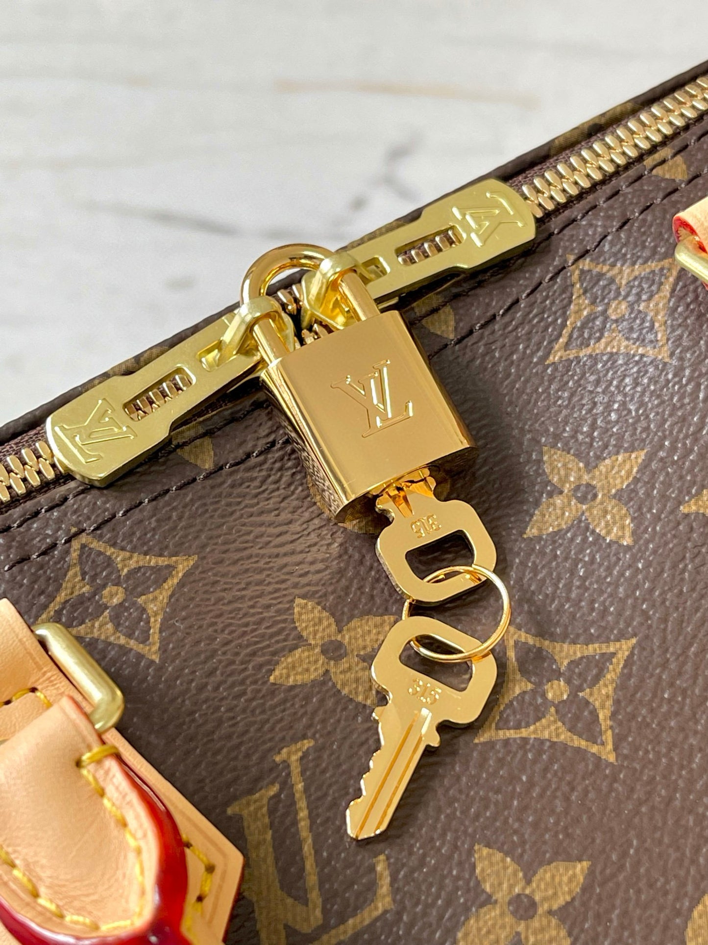 Louis Vuitton Speedy Bandouliere 30