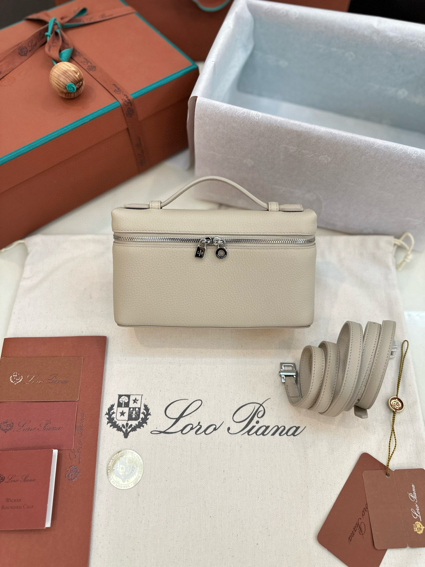 Loro Piana Extra Pocket L19