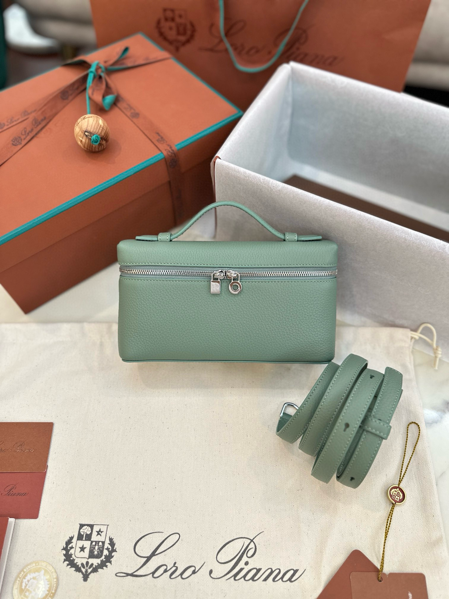 Loro Piana Extra Pocket L19