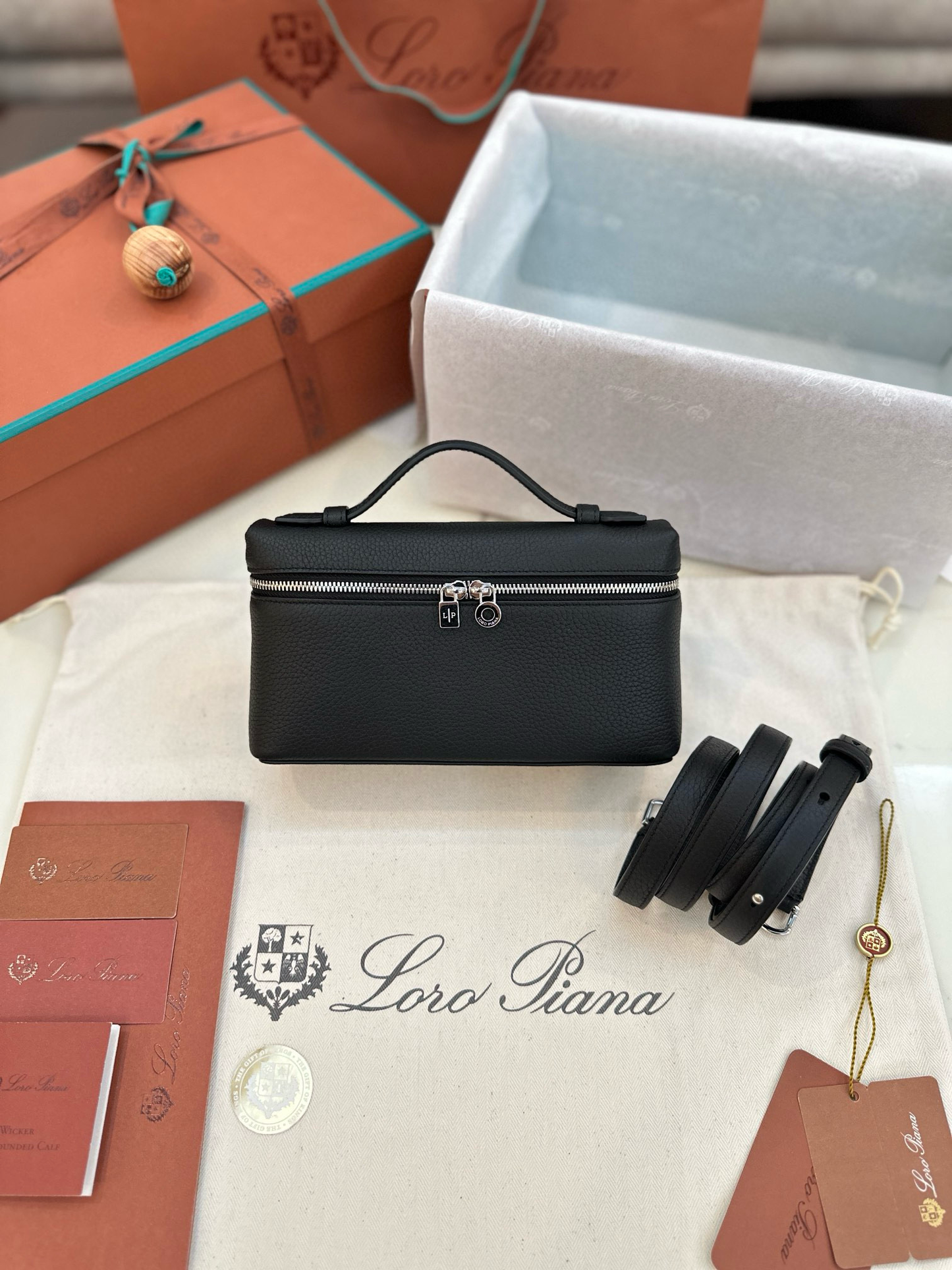 Loro Piana Extra Pocket L19