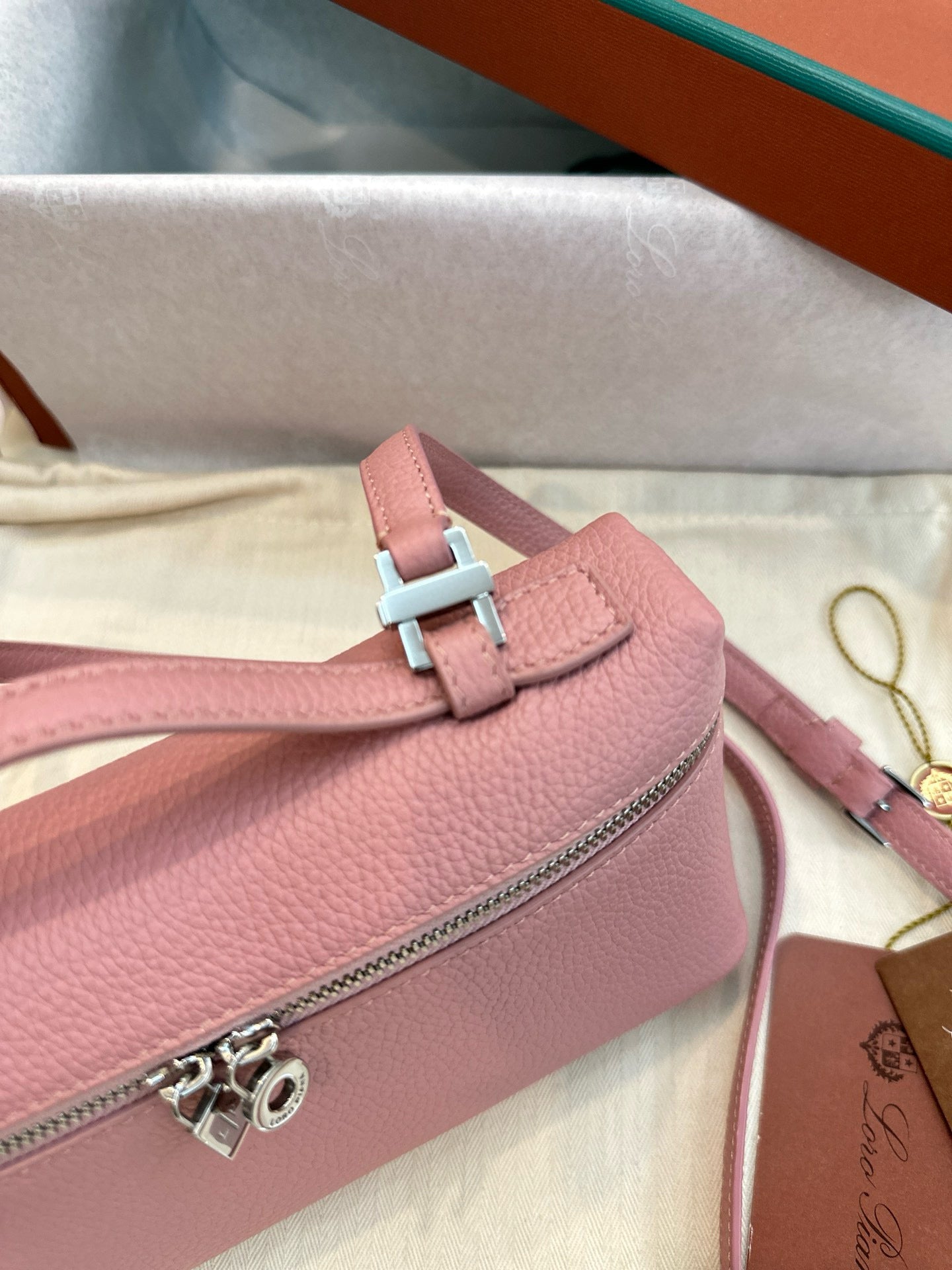 Loro Piana Extra Pocket L19