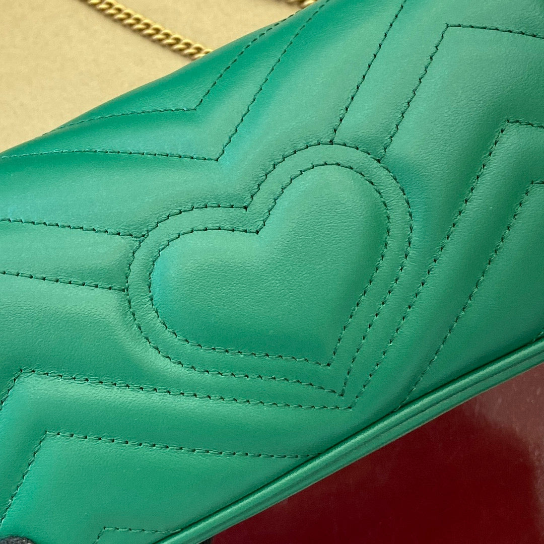 Gucci GG Marmont Super Mini