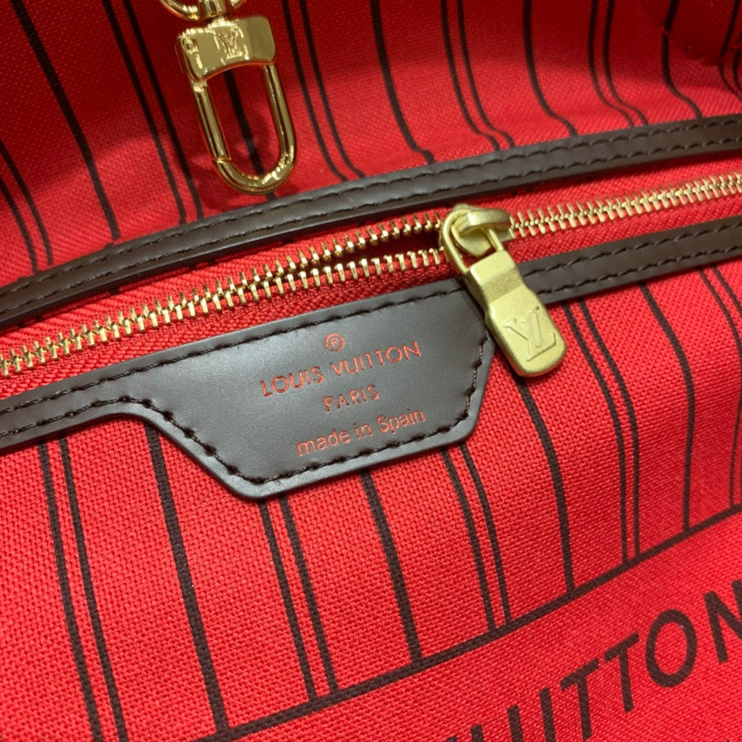 Louis Vuitton Neverfull MM
