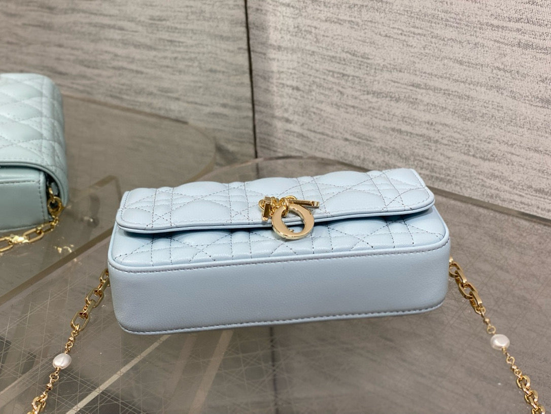 Talk Pouch Phone