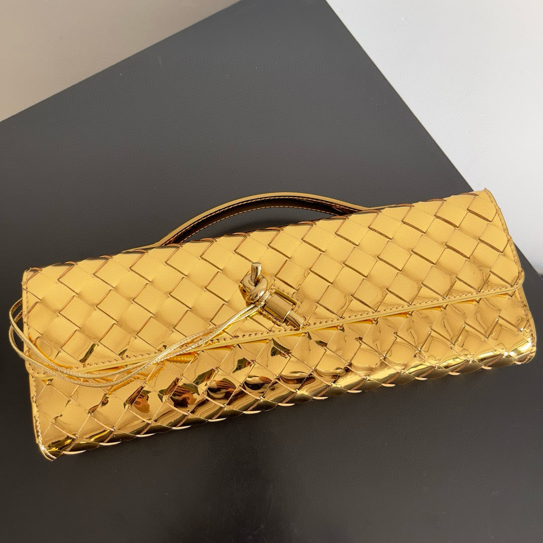 Bottega Veneta Andiamo Clutch